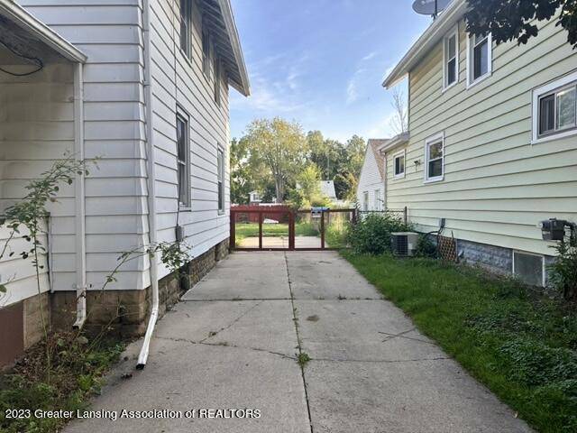 Lansing, MI 48910,333 Paris Avenue, Lansing, MI 48910