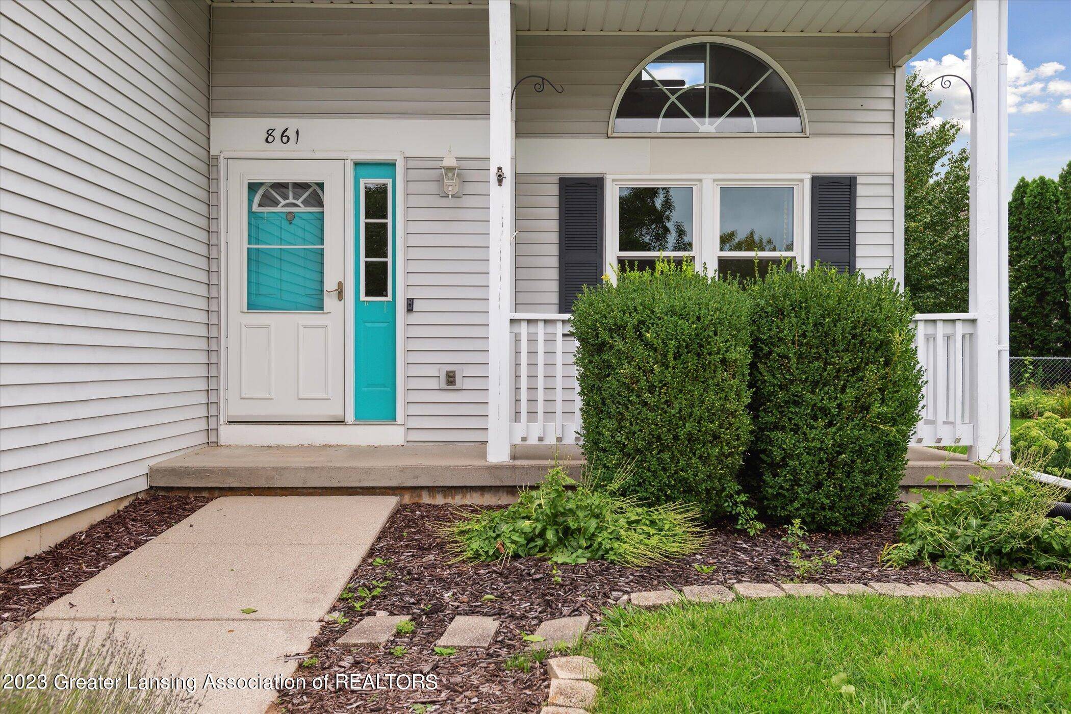 Mason, MI 48854,861 Stag Thicket LN