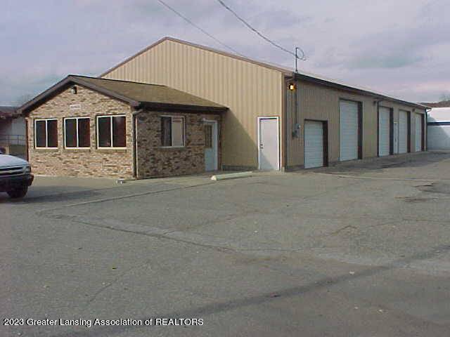Owosso, MI 48867,1041 E M-21