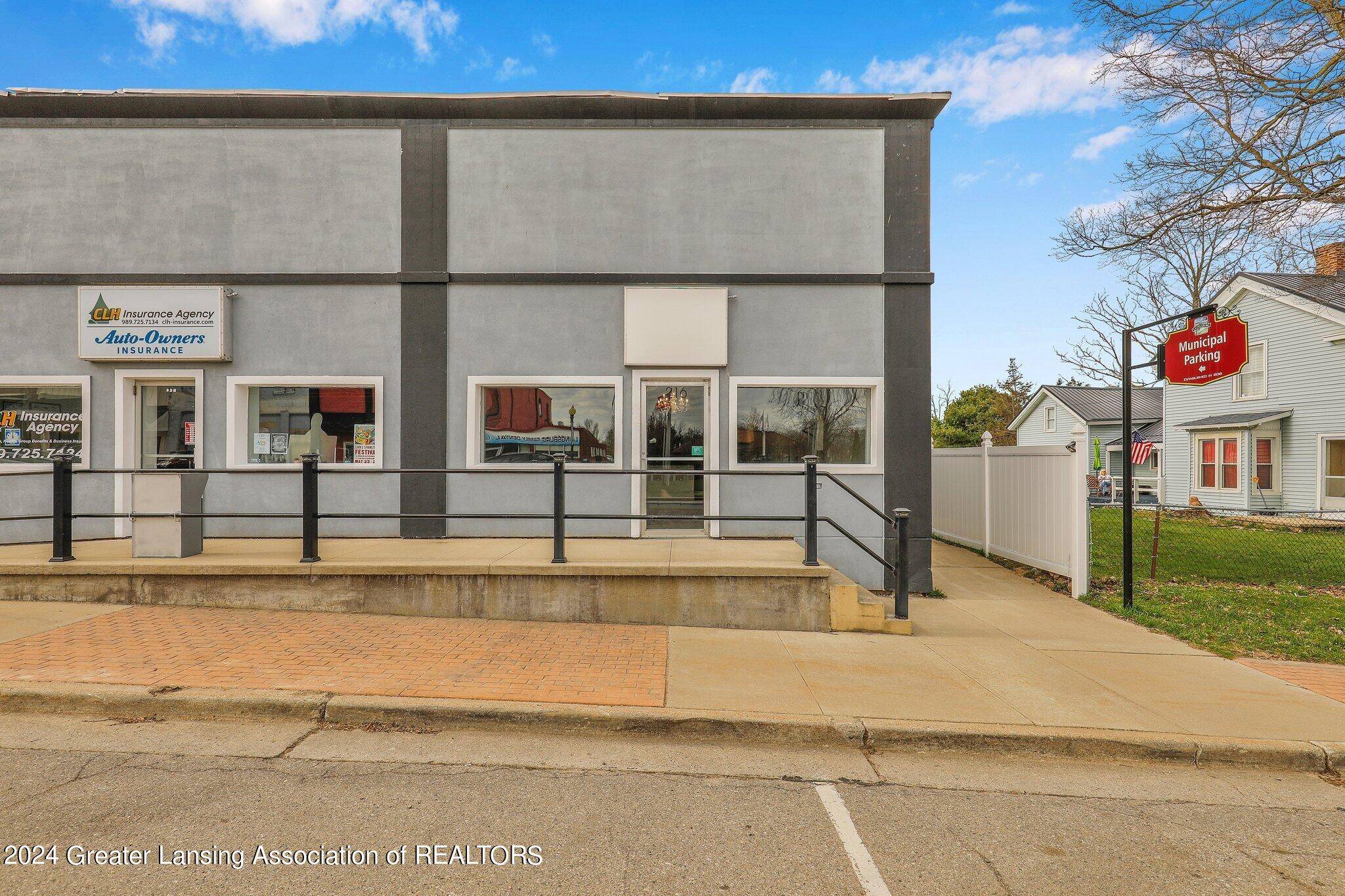 Laingsburg, MI 48848,216 E Grand River RD
