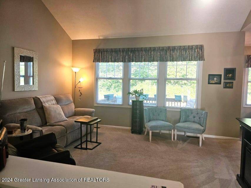 Lansing, MI 48917,825 Roaring Brook CIR #18