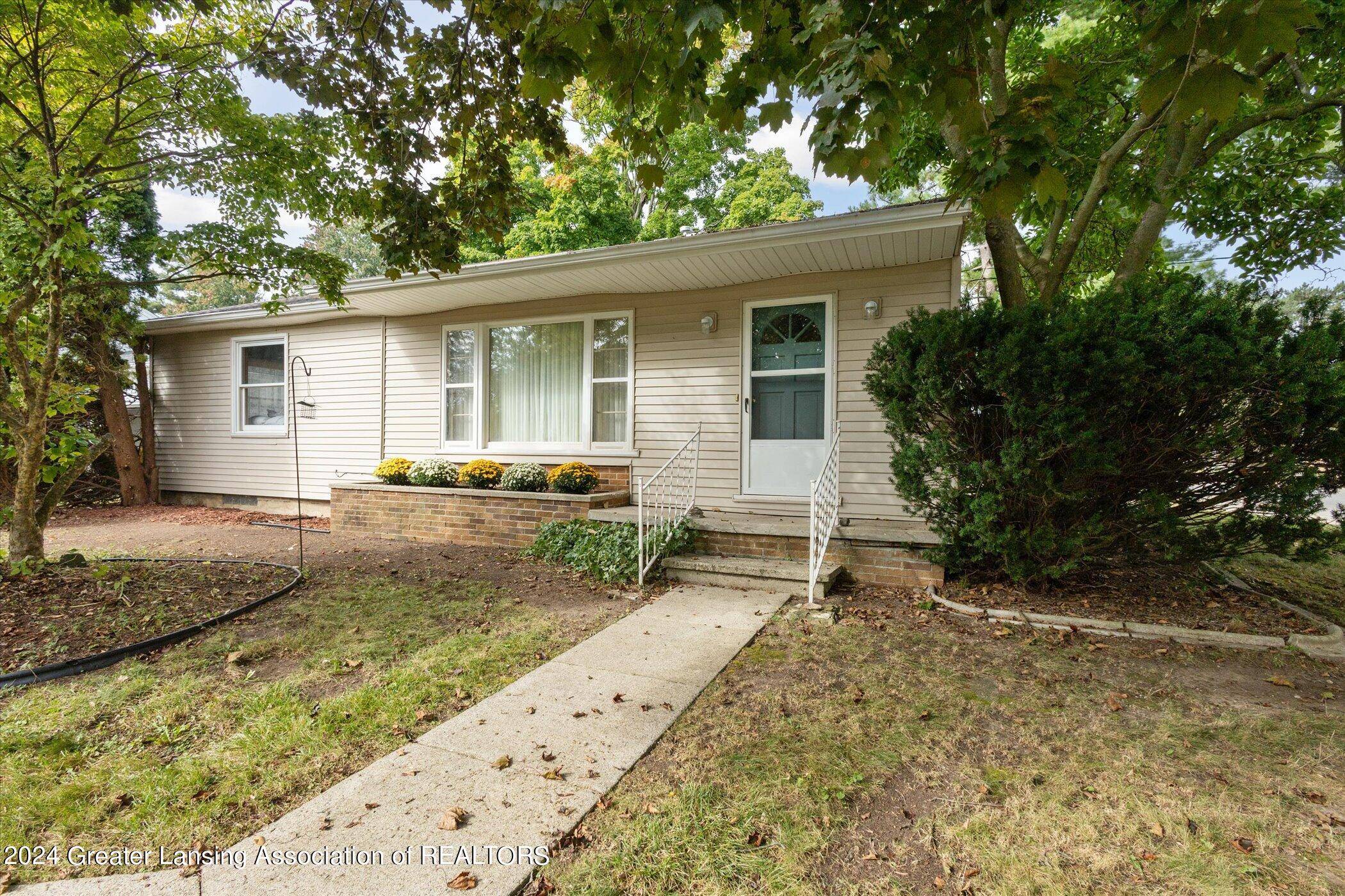 Grand Ledge, MI 48837,1100 Tulip Street, Grand Ledge, MI 48837