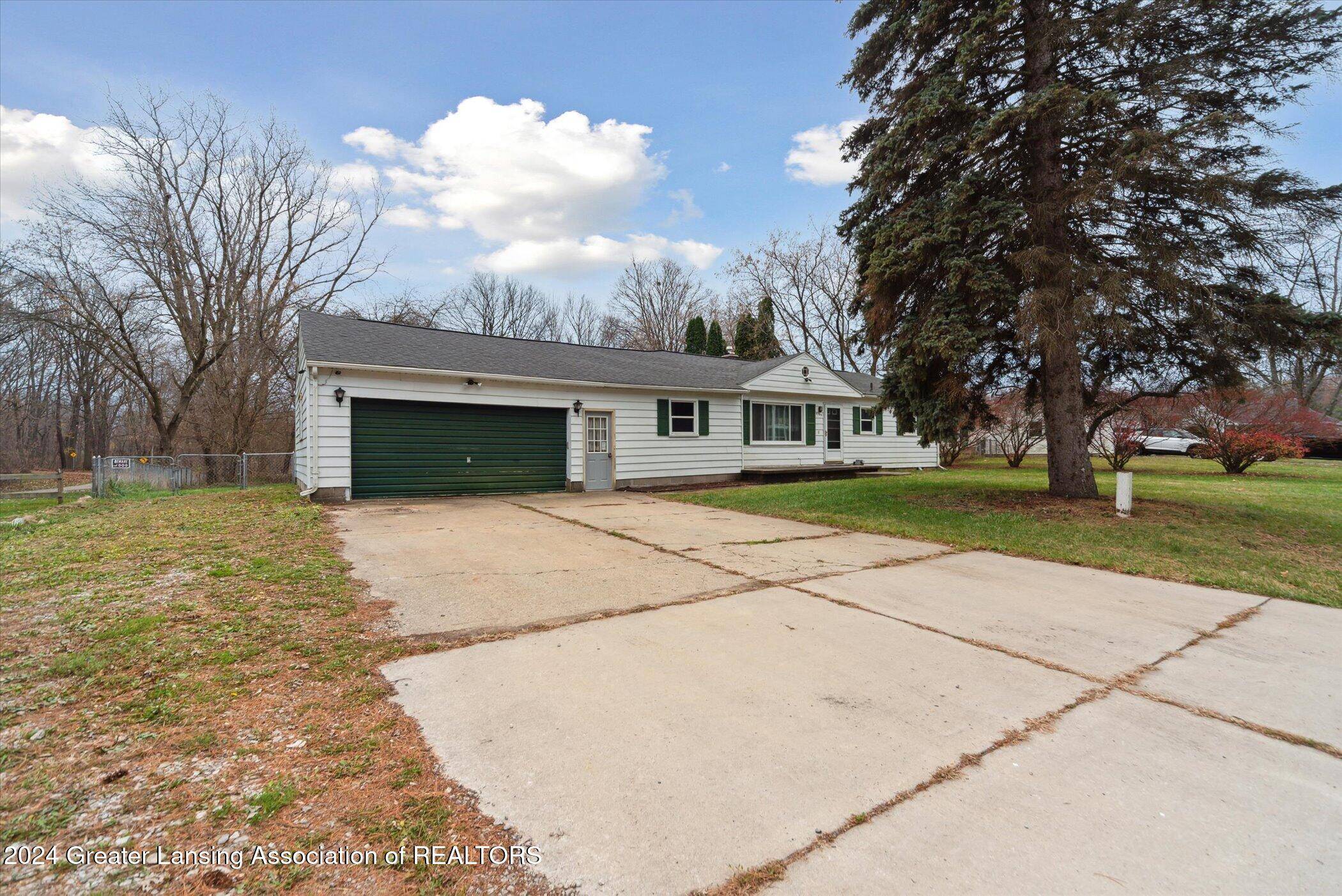 Holt, MI 48842,4735 Tolland Avenue, Holt, MI 48842