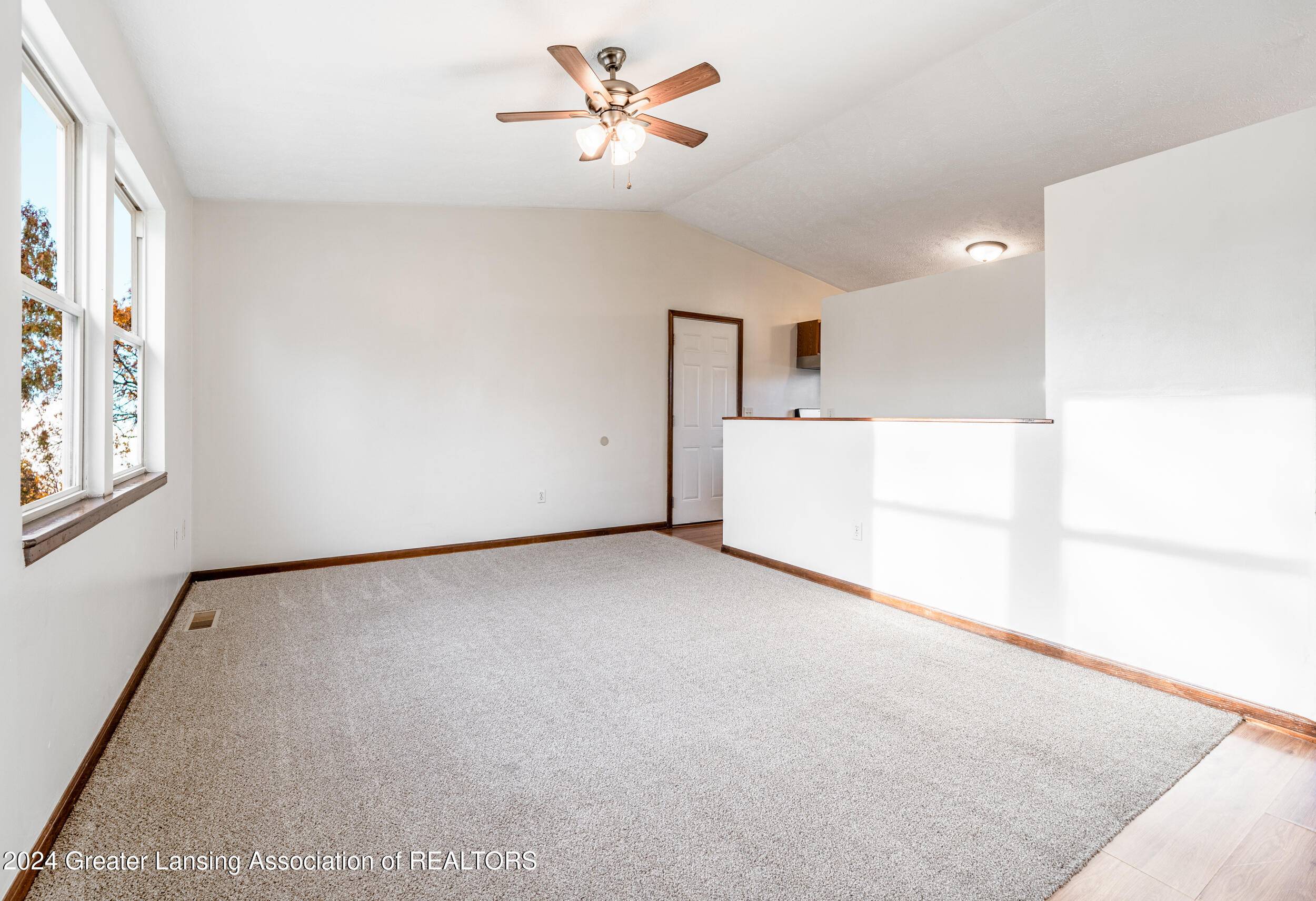 Lansing, MI 48911,5900 Monticello DR