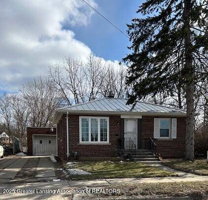 Lansing, MI 48906,1002 Lake Lansing RD
