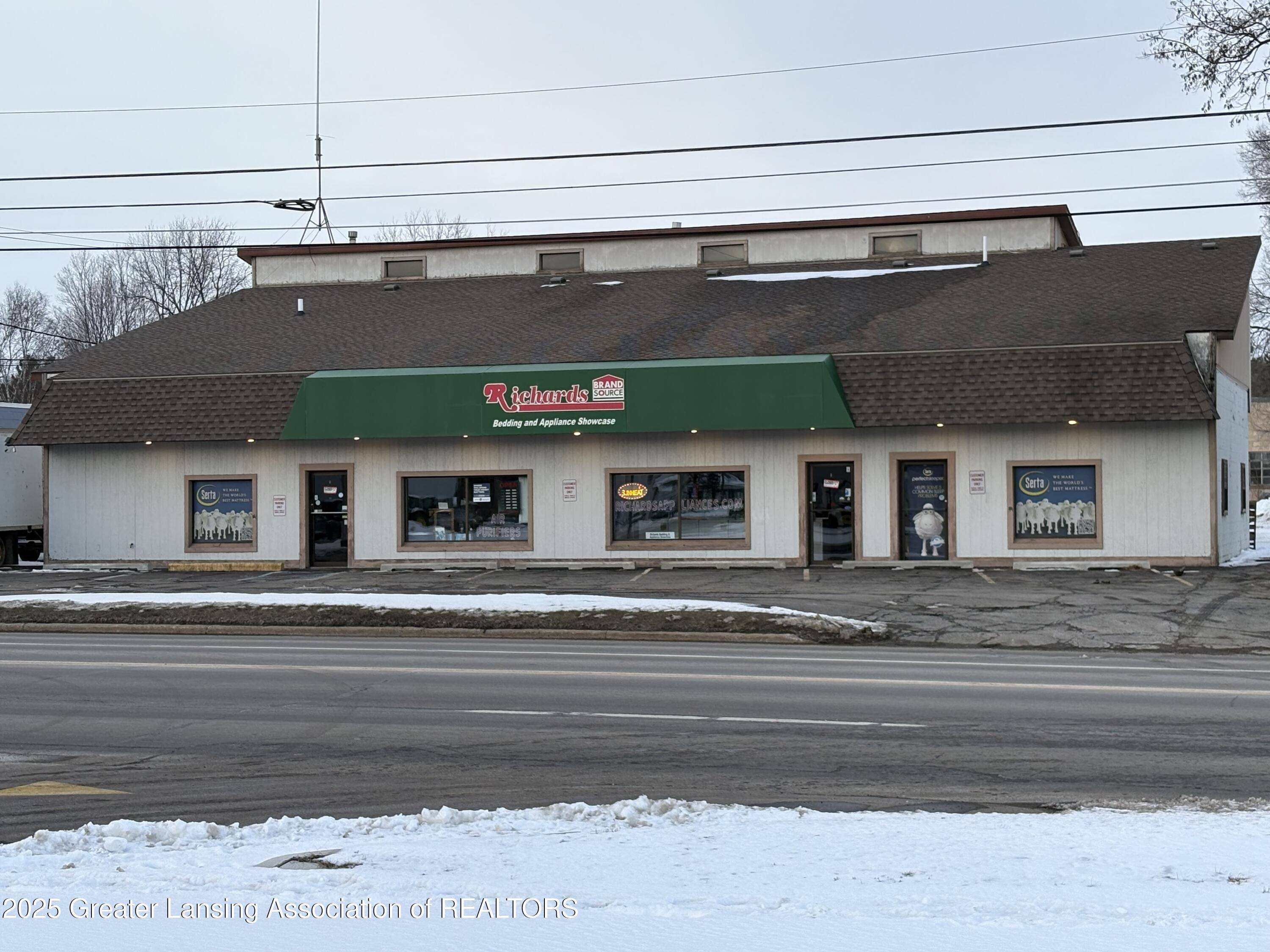 Charlotte, MI 48813,630 W Lawrence AVE