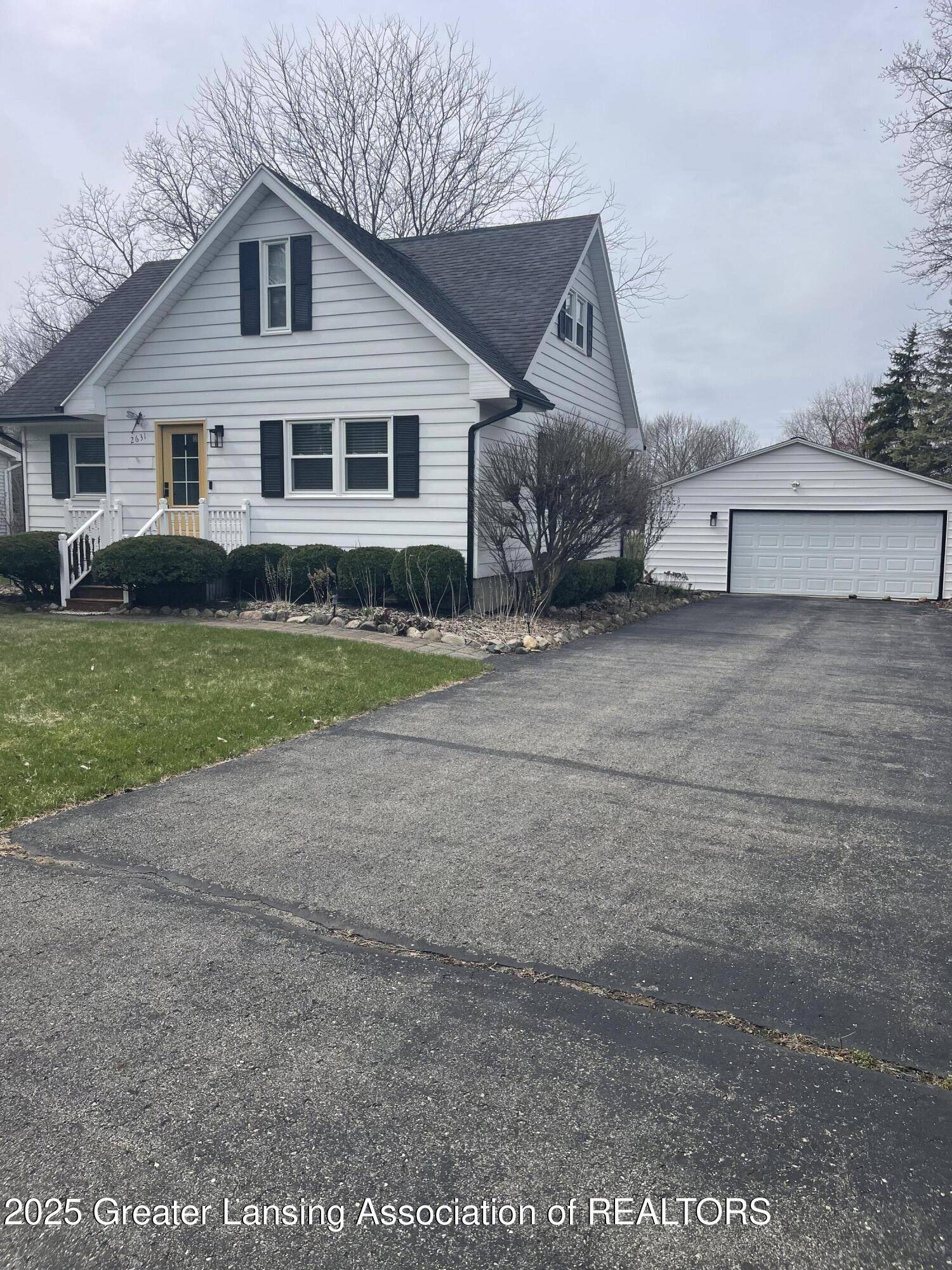 Lansing, MI 48911,2631 Grovenburg RD