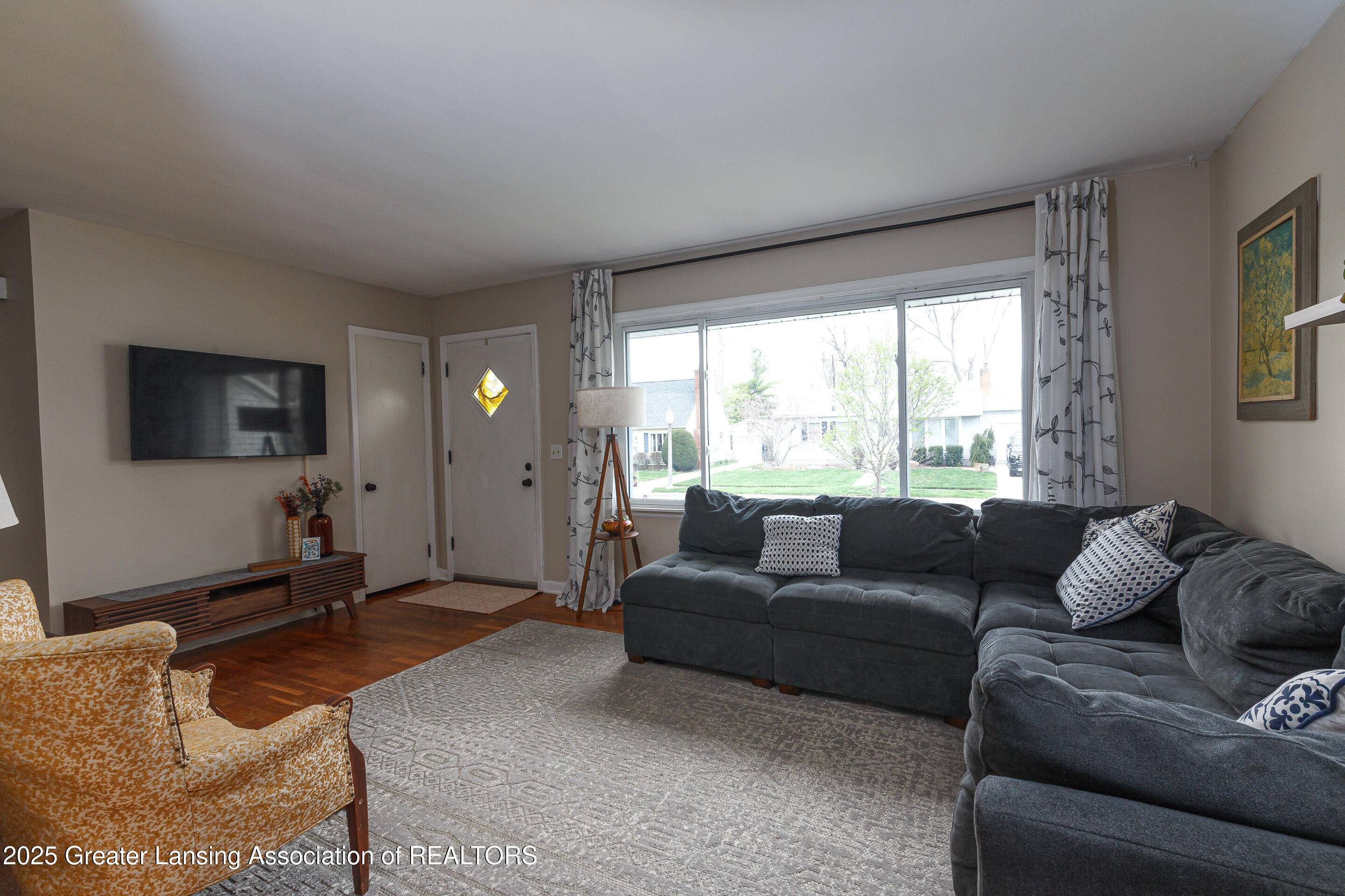 Lansing, MI 48910,1629 W Rundle Avenue, Lansing, MI 48910