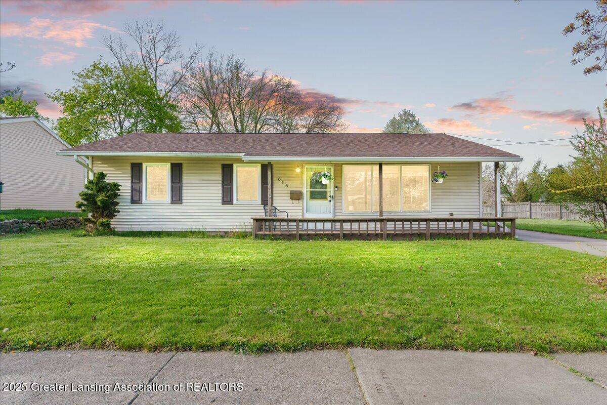 Lansing, MI 48910,616 Beechwood ST