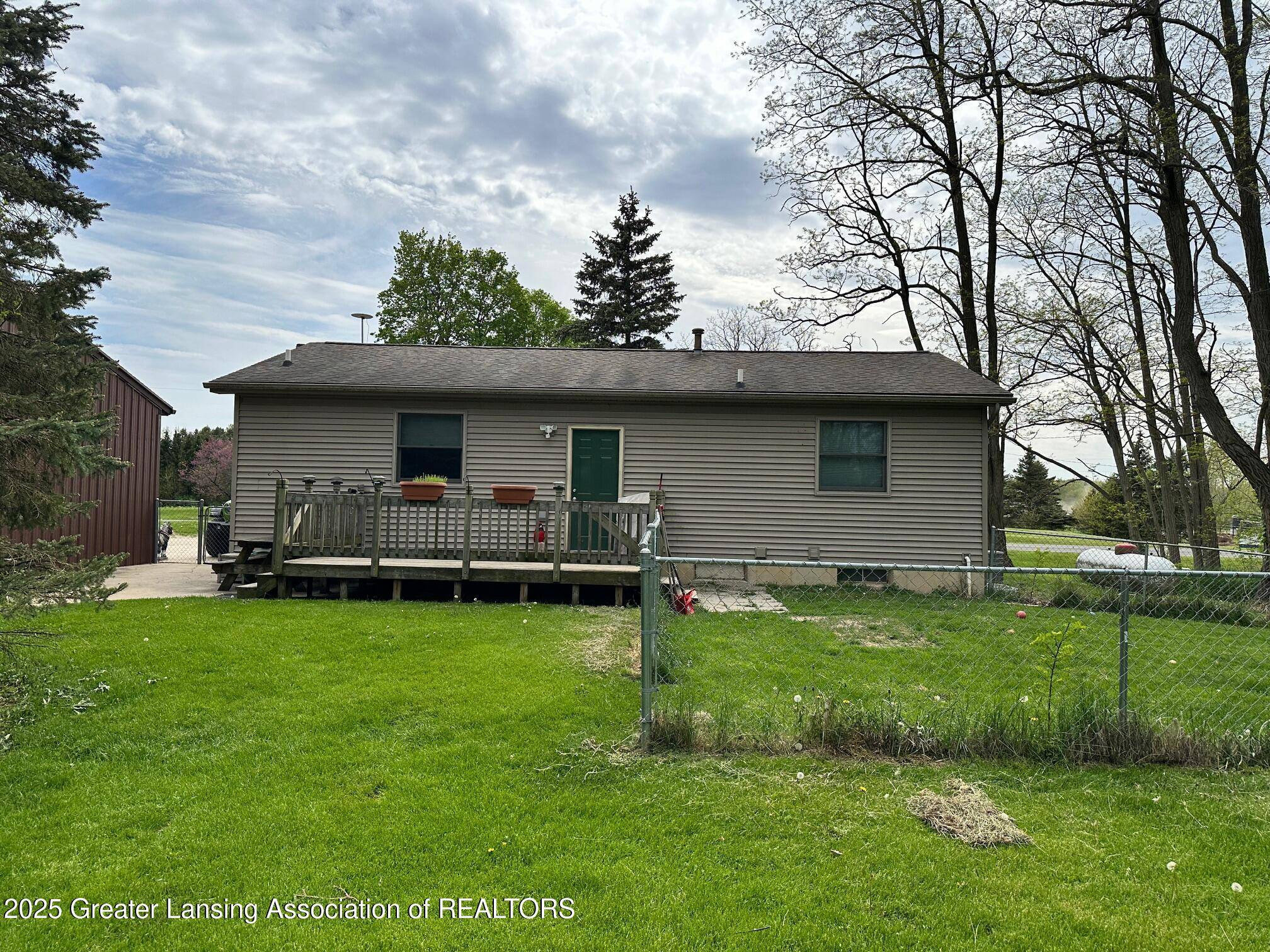 Eaton Rapids, MI 48827,10111 Kinneville RD