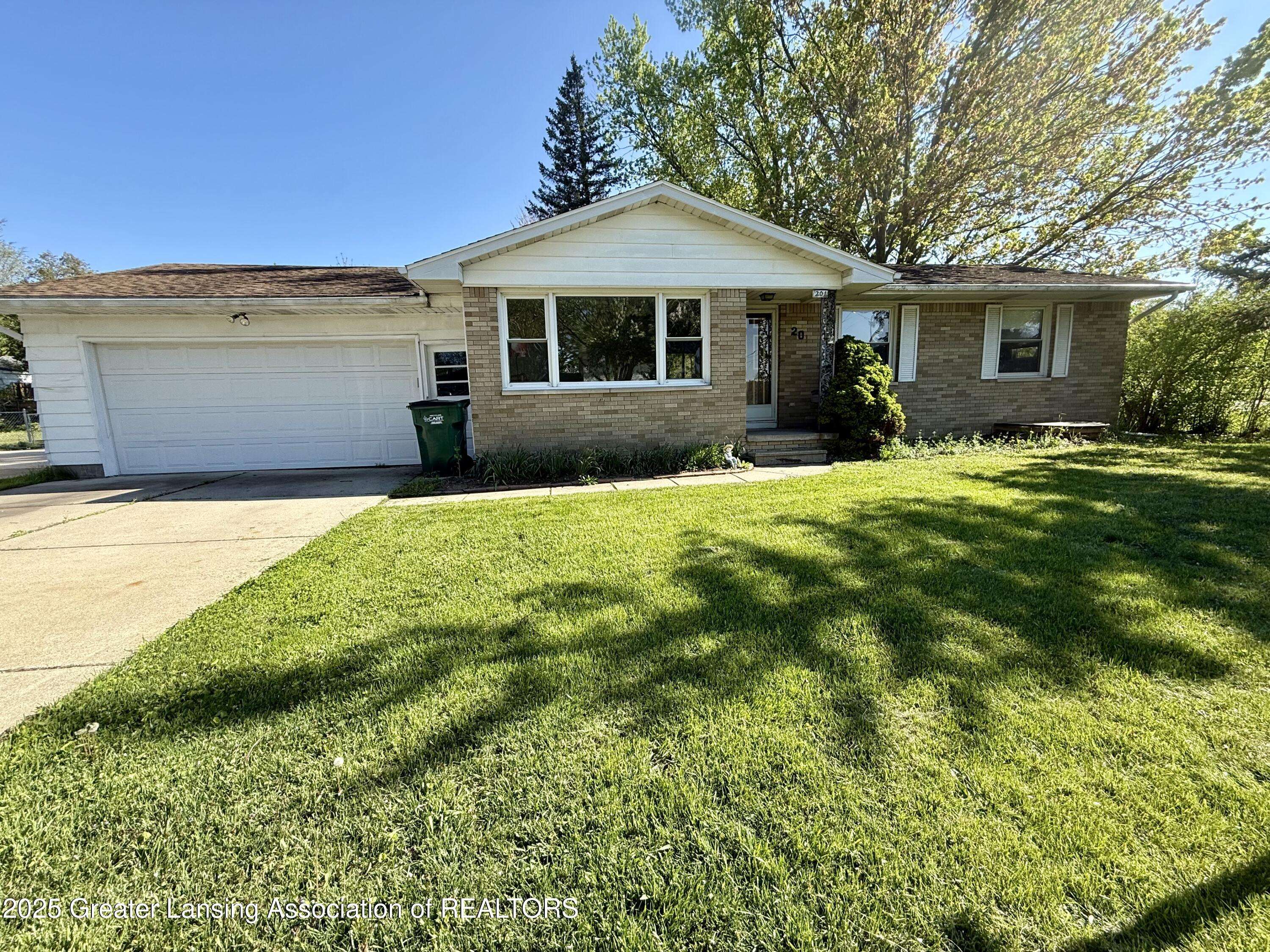 Lansing, MI 48910,201 W Cavanaugh RD