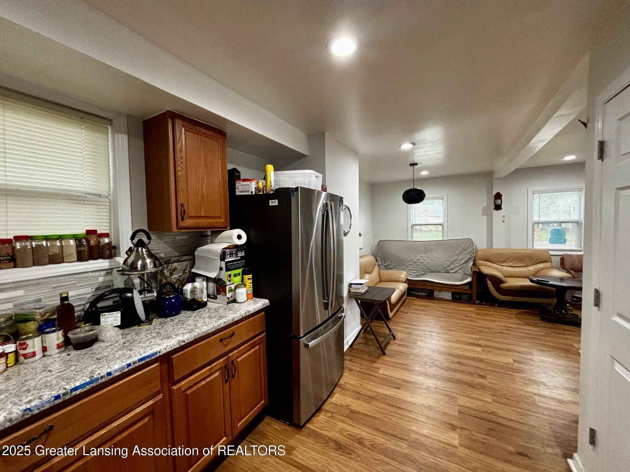 Lansing, MI 48910,1916 W Jolly RD