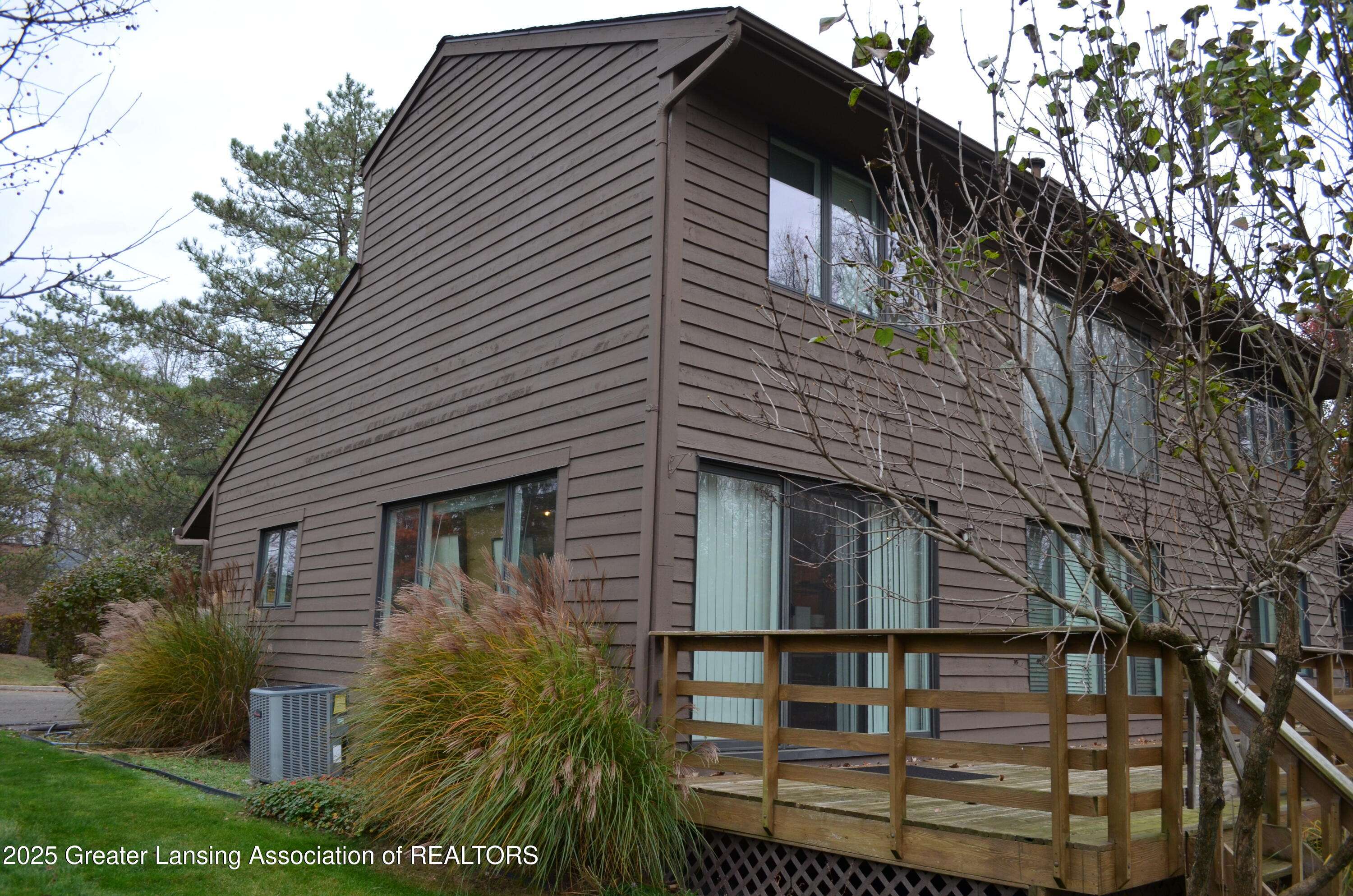 East Lansing, MI 48823,2397 Emerald Forest CIR #26