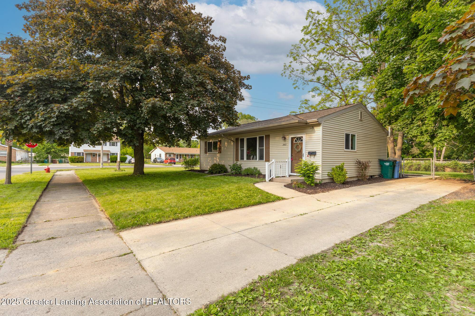 Lansing, MI 48911,3401 Churchill AVE