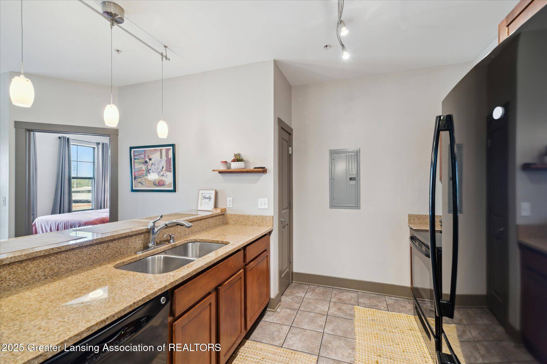 Lansing, MI 48912,500 E Michigan AVE #417