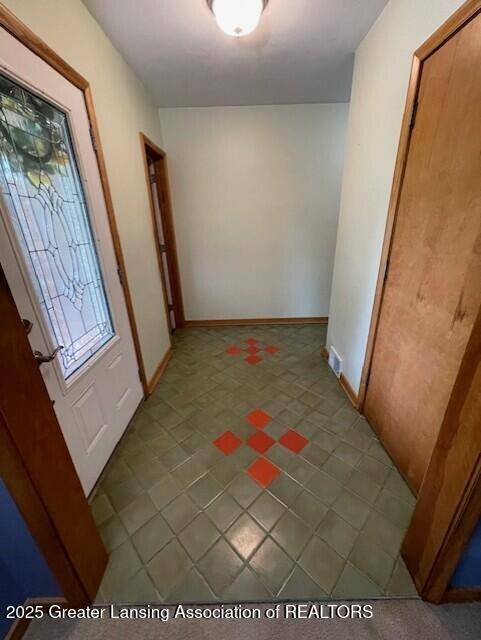 Lansing, MI 48912,2801 Fernwood AVE