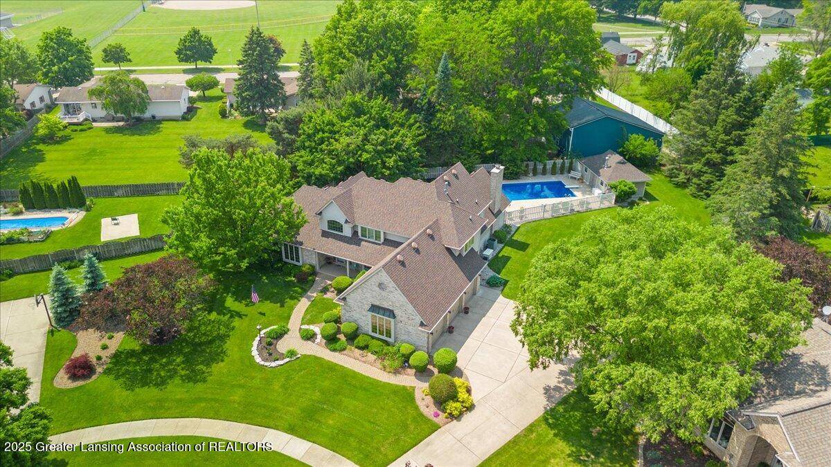 St. Johns, MI 48879,682 Parkview CIR