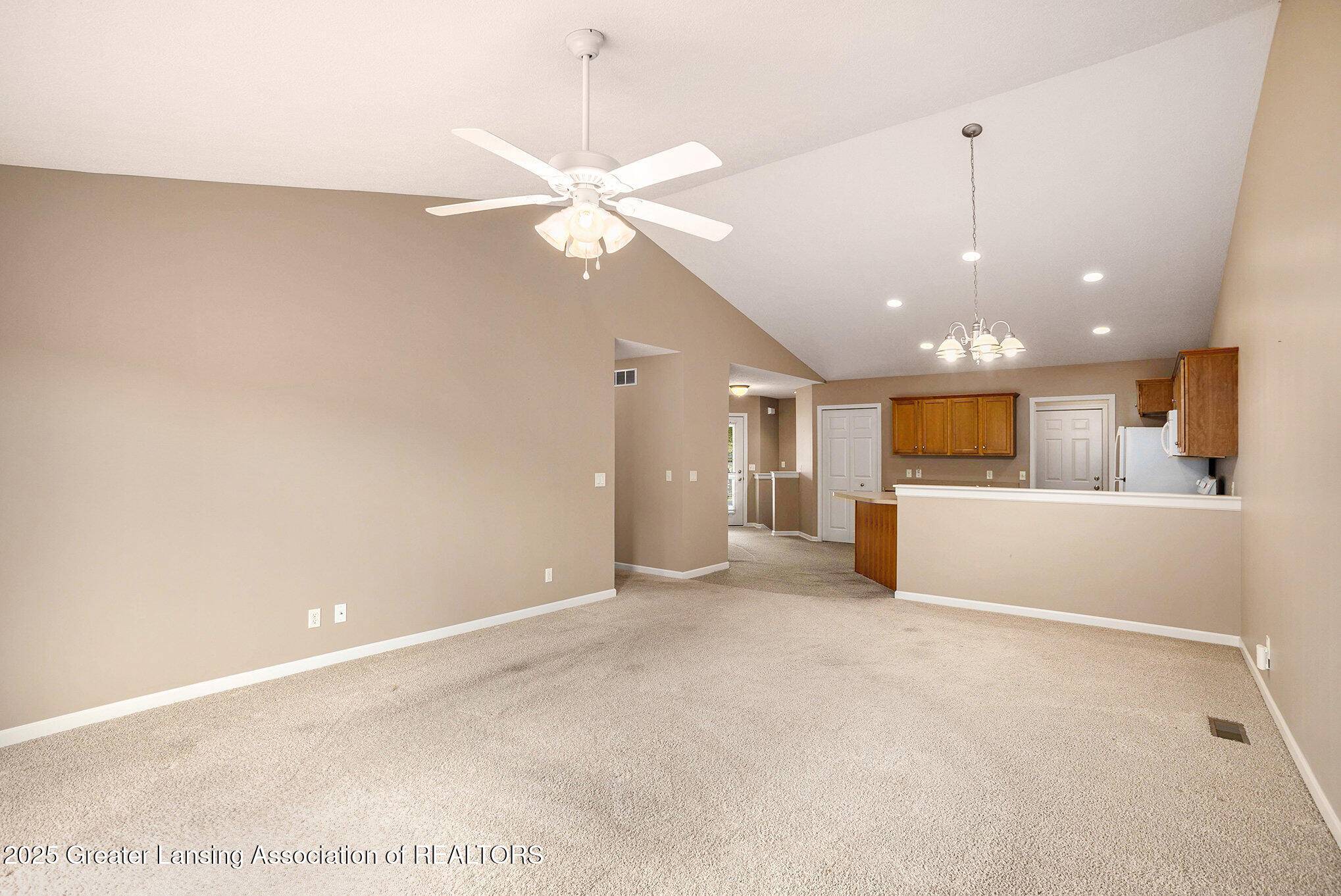 St. Johns, MI 48879,1009 Randy LN