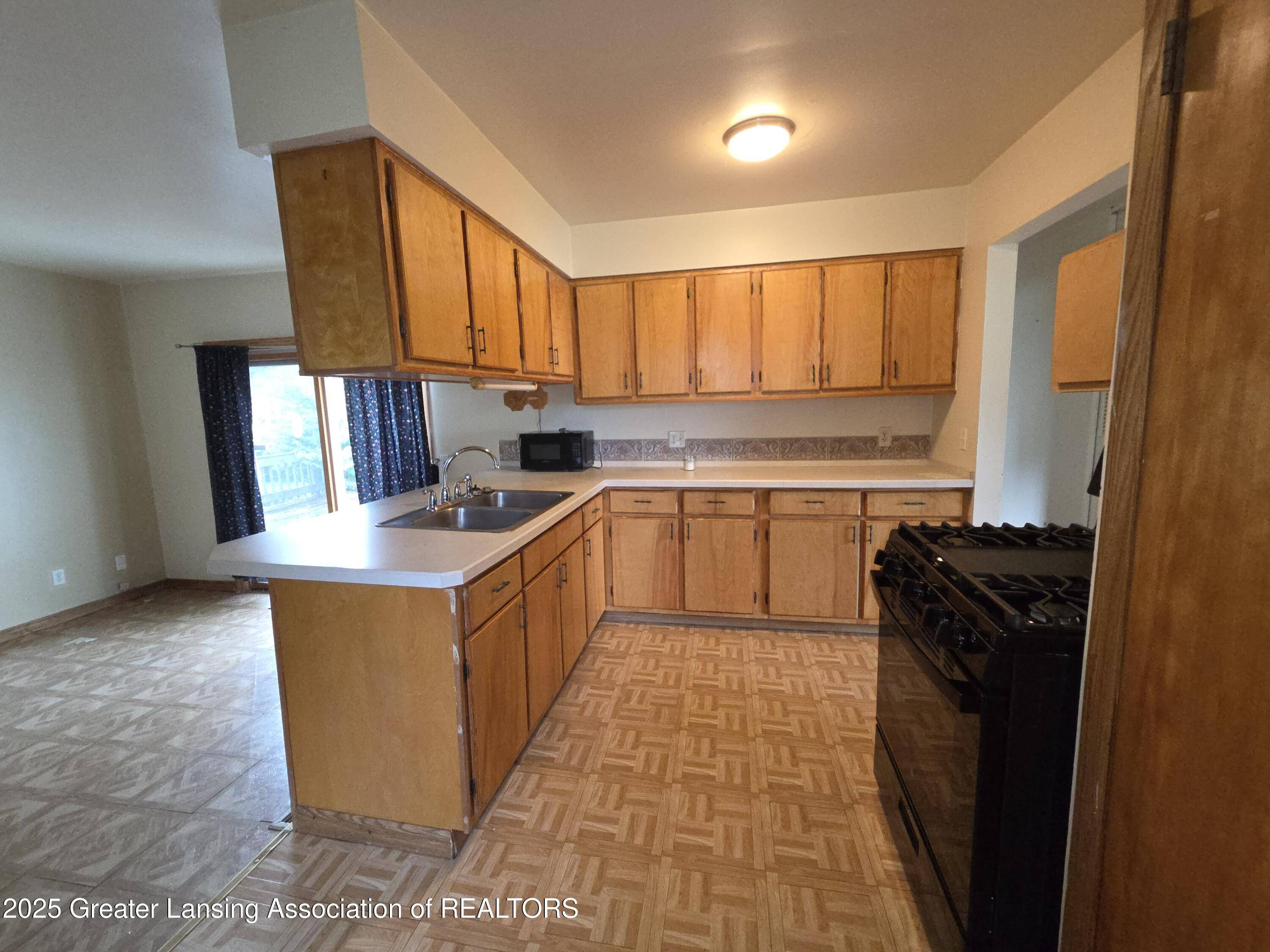 Lansing, MI 48911,3629 Alpine DR