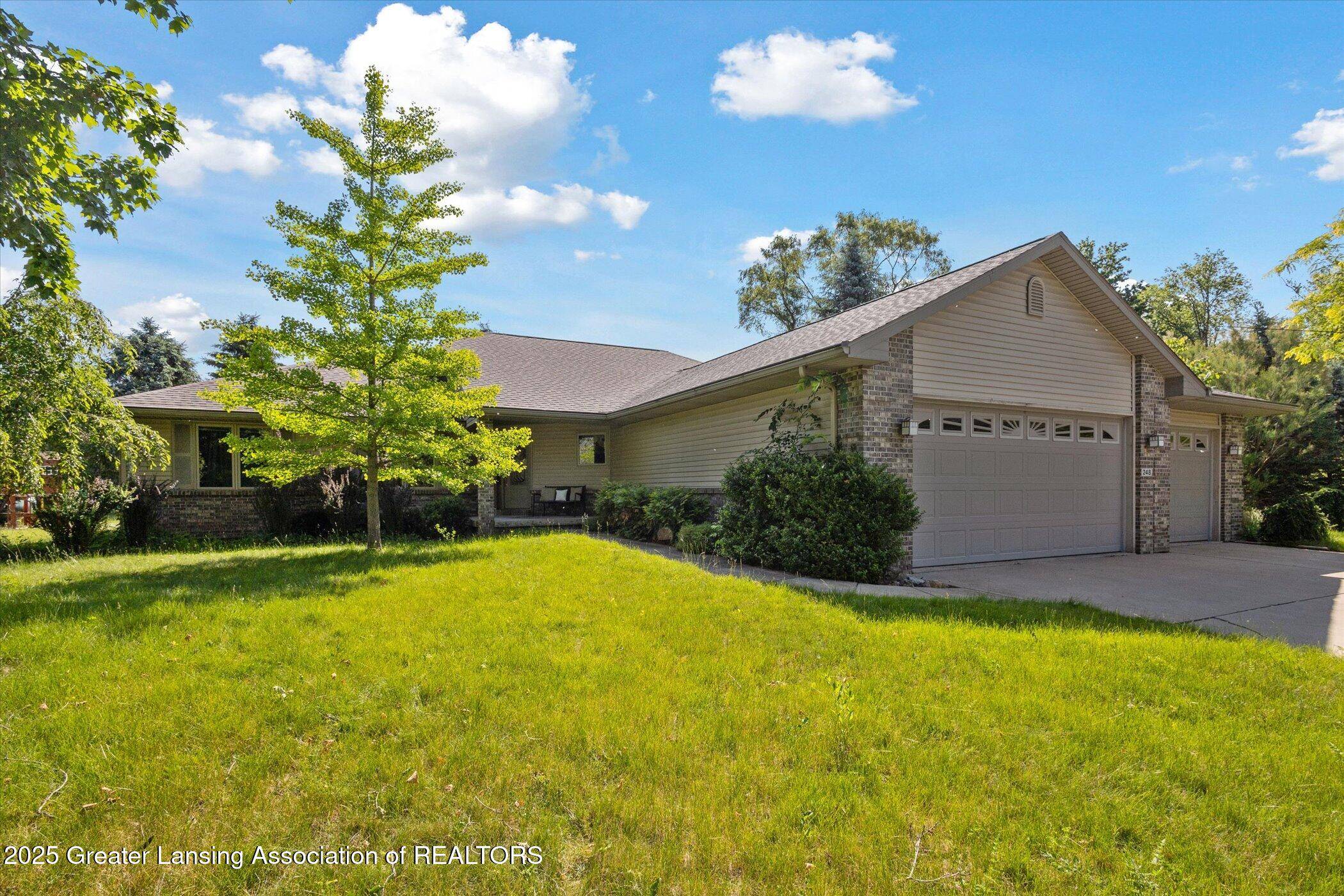 Dimondale, MI 48821,248 Birch LN