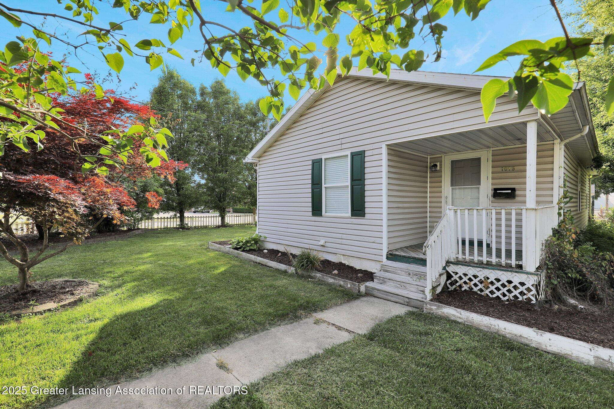 Lansing, MI 48906,1015 Lake Lansing RD