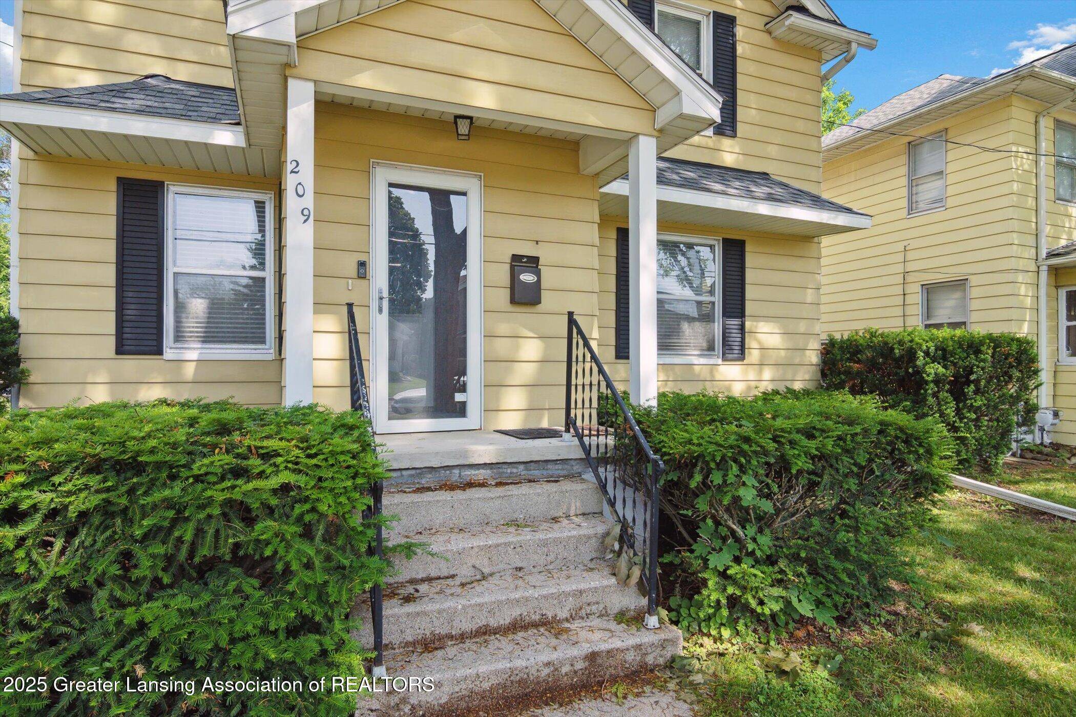 Jackson, MI 49202,209 N Bowen ST