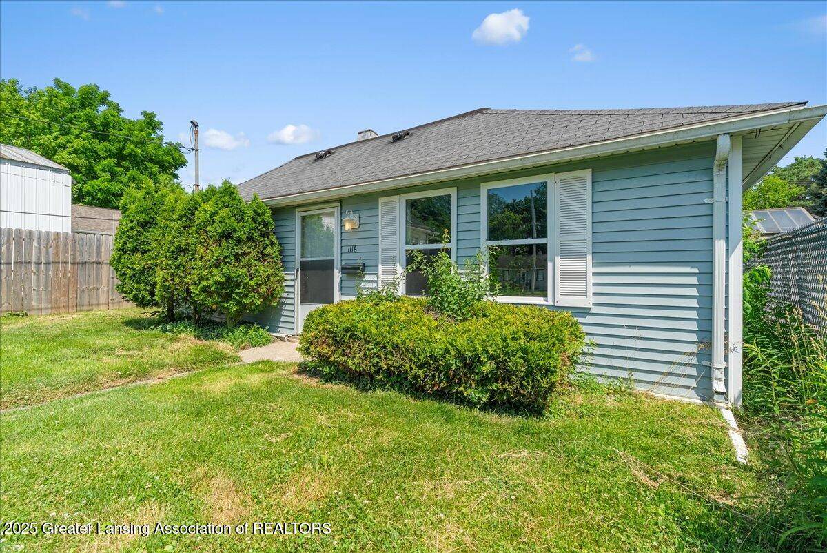 Lansing, MI 48910,1116 Cooper AVE