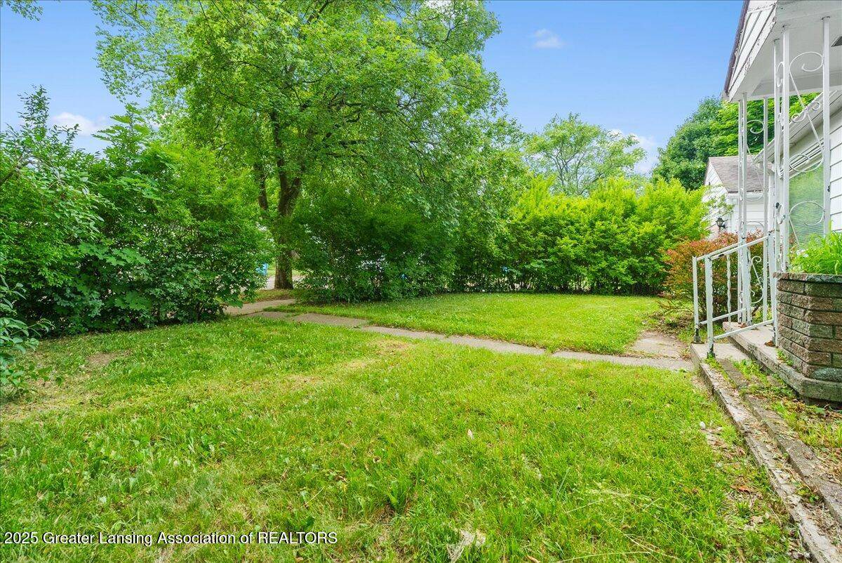 Lansing, MI 48910,737 Jessop AVE