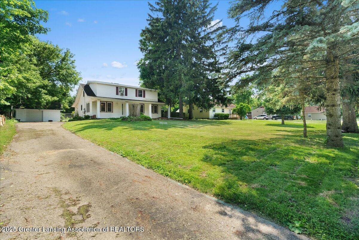 Lansing, MI 48911,937 W Miller RD