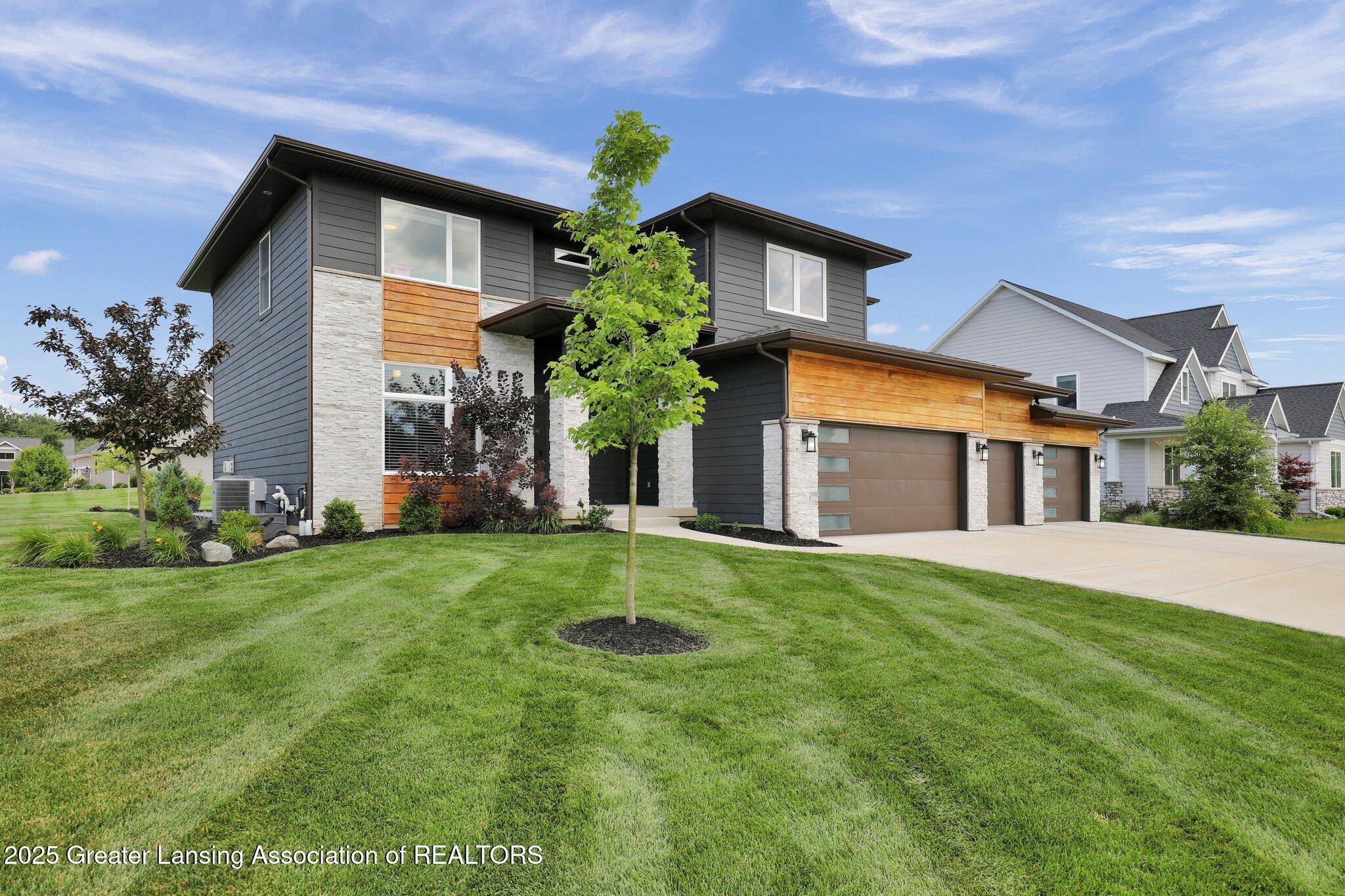 East Lansing, MI 48823,6102 Sleepy Hollow LN