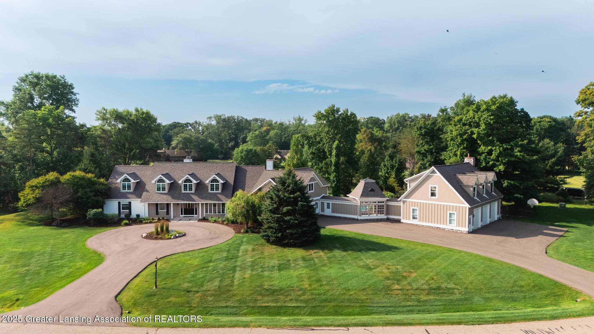 Okemos, MI 48864,325 Wind-N-Wood DR