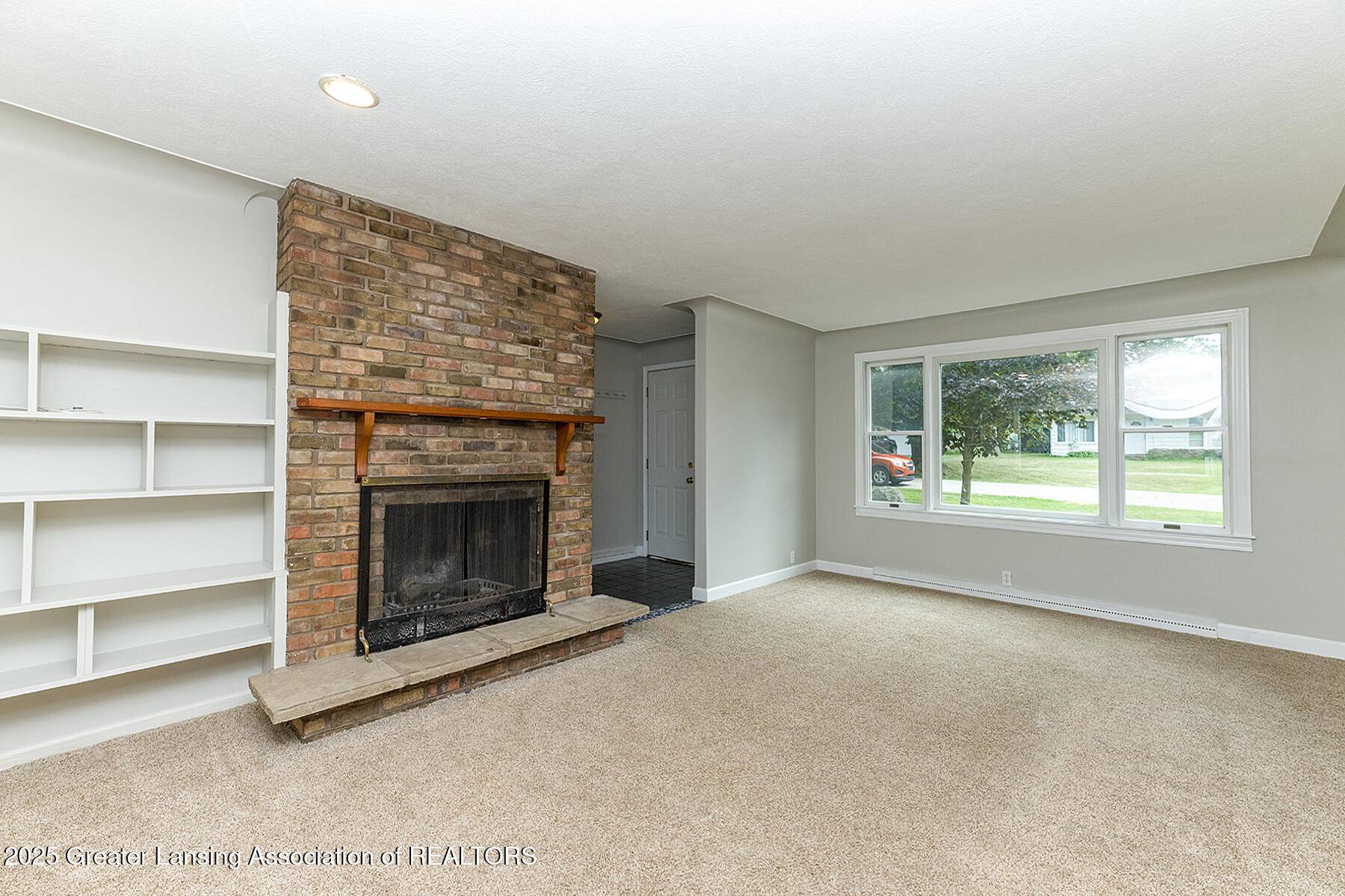 Williamston, MI 48895,1311 James AVE