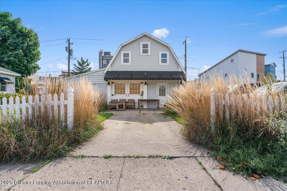 Williamston, MI 48895,120 High ST