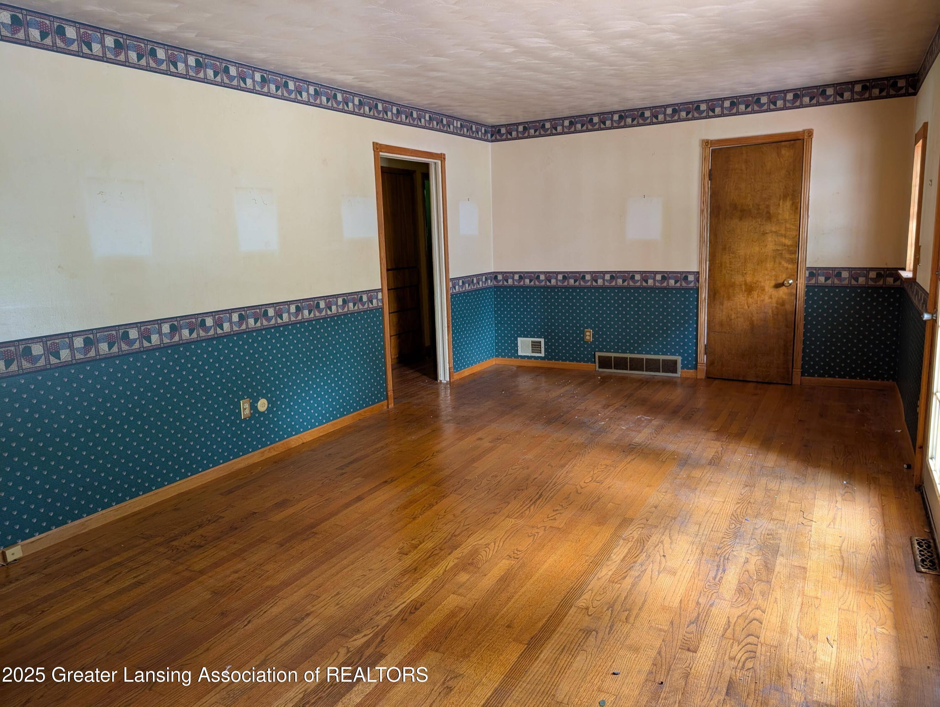 Haslett, MI 48840,8876 E State RD