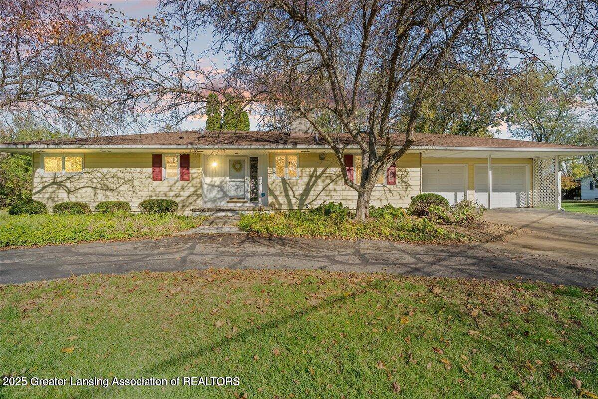 Dimondale, MI 48821,6454 Pleasant River DR