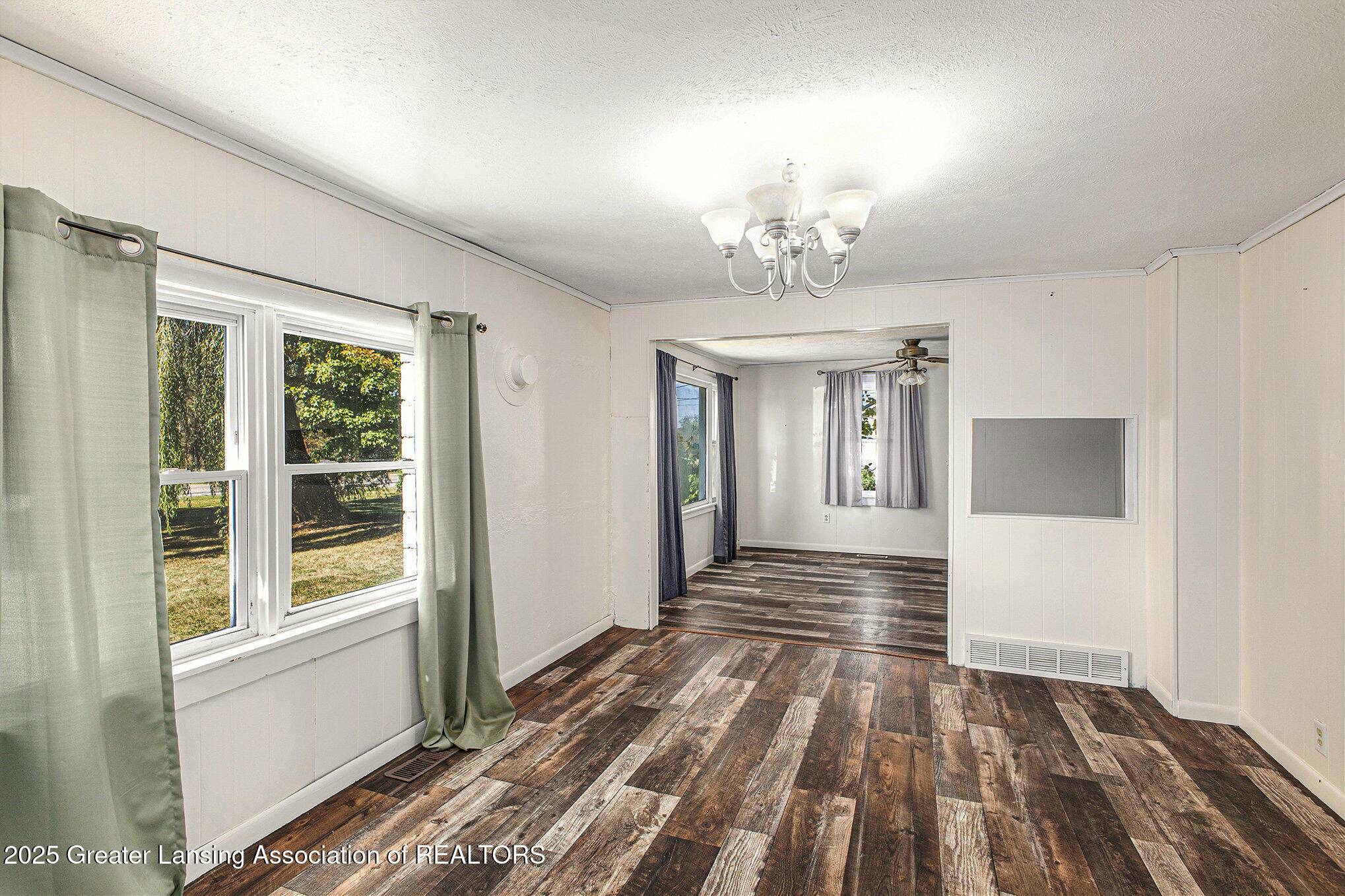 Dewitt, MI 48820,10349 S Francis RD