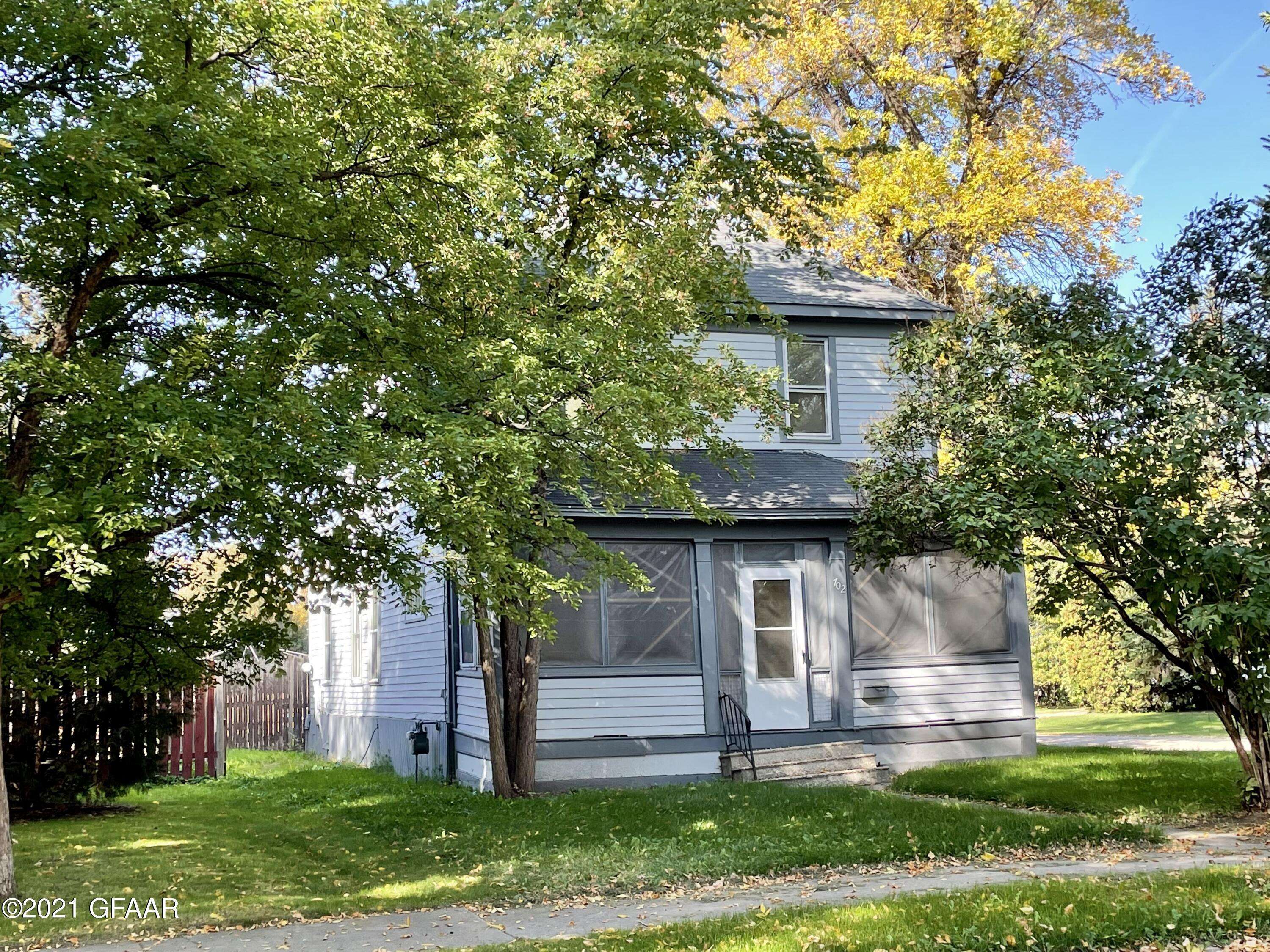 Crookston, MN 56716,702 S ASH ST