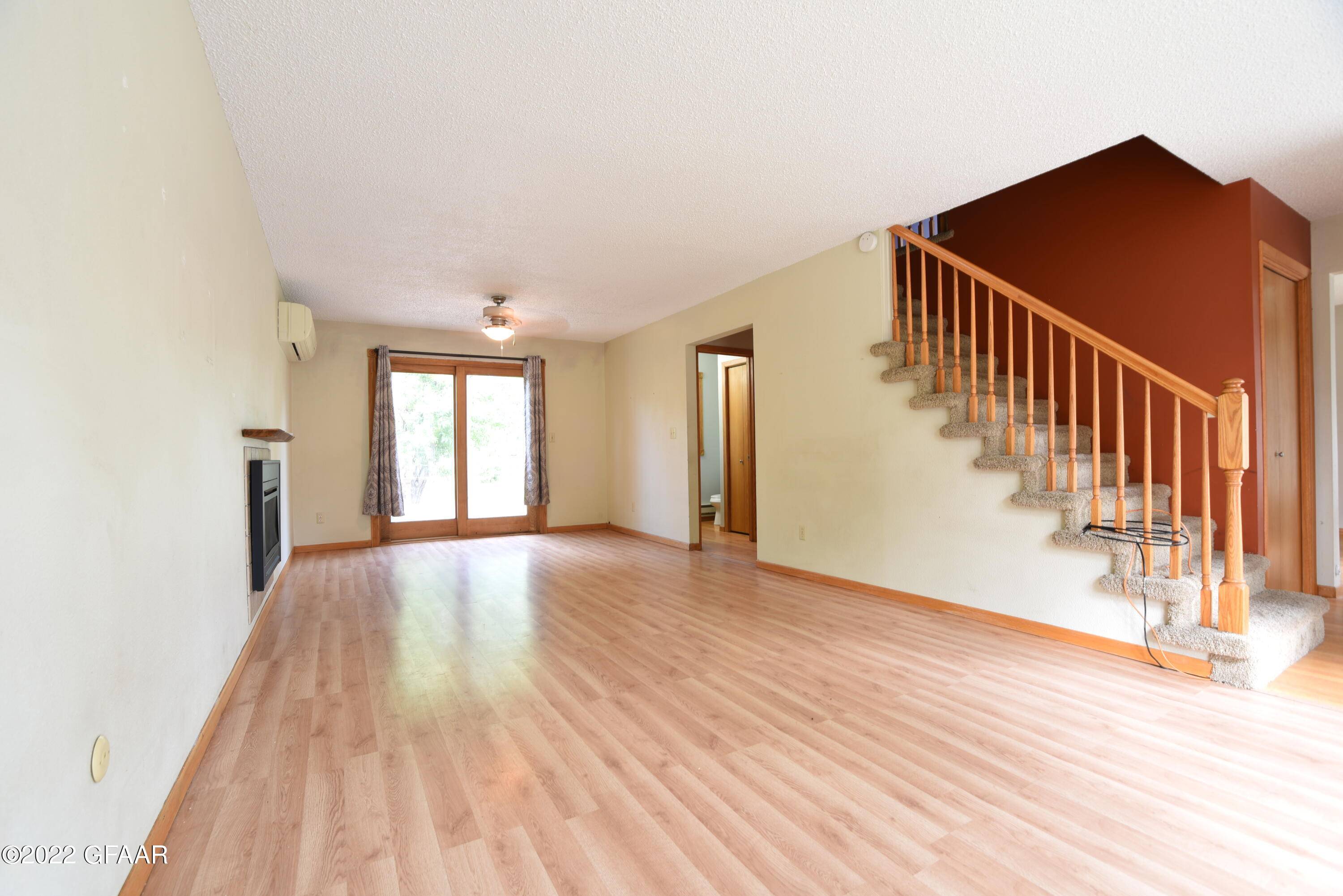Grand Forks, ND 58201,623 S 3RD AVE
