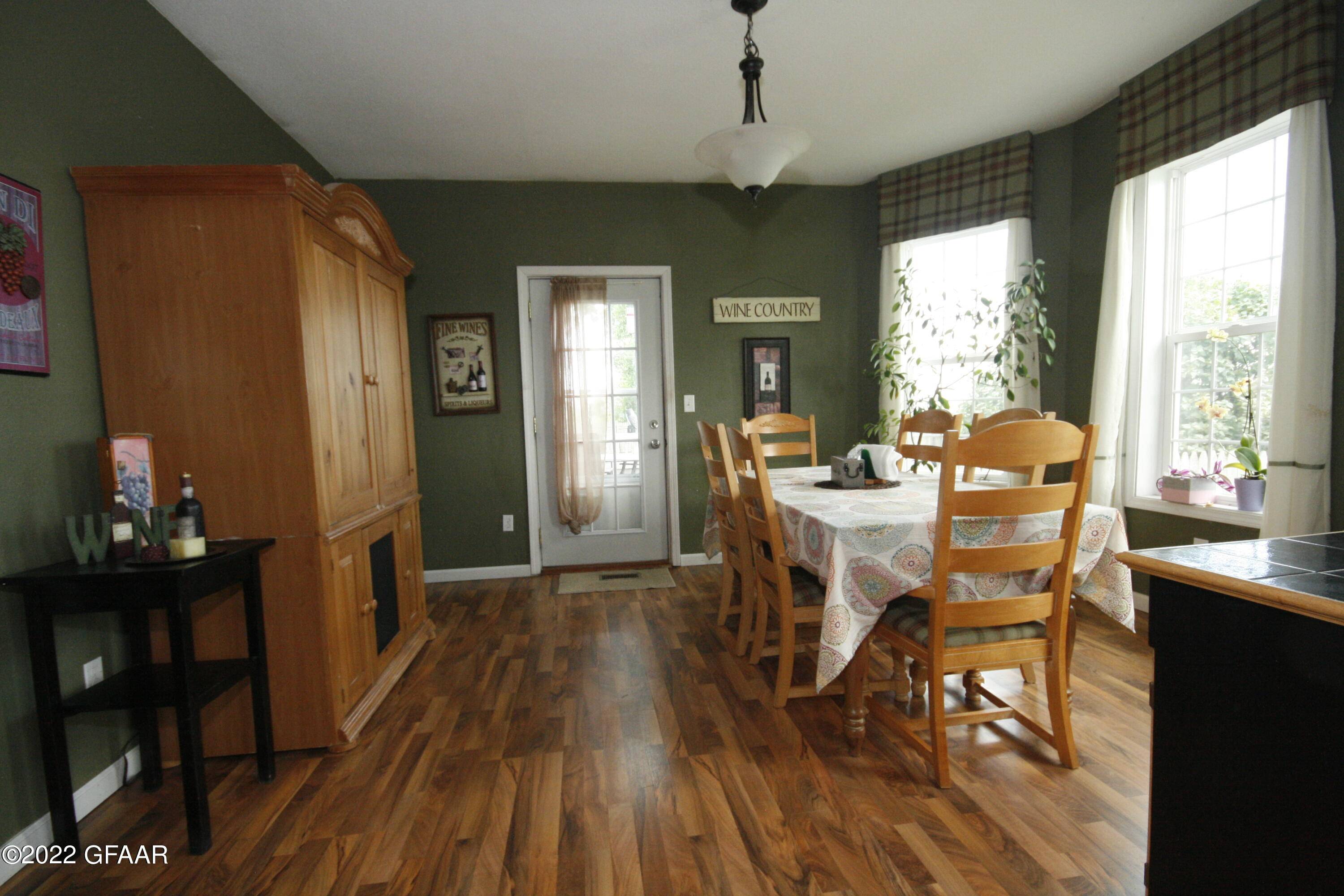 Crookston, MN 56716,1907 S MAIN ST