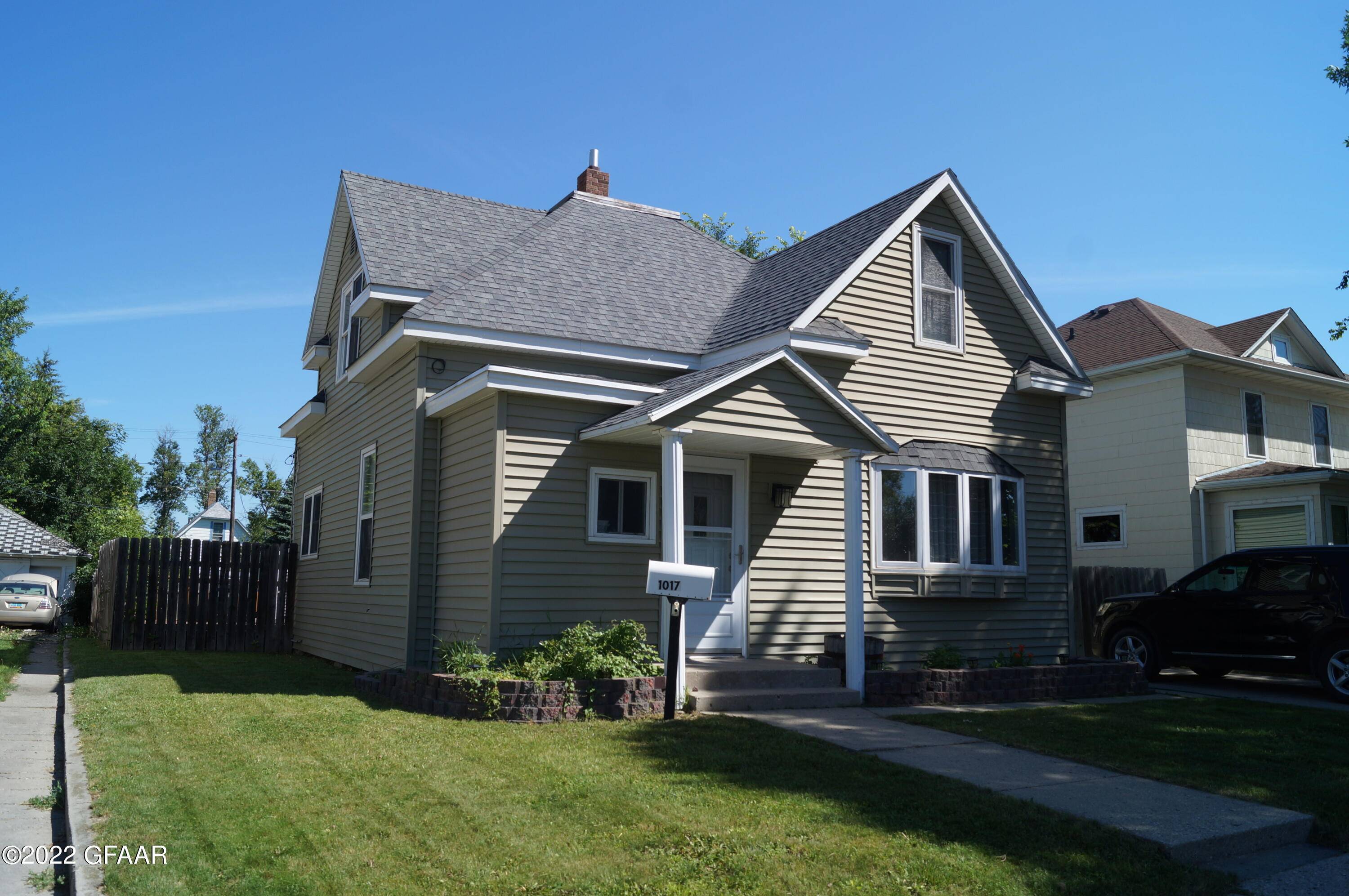 Devils Lake, ND 58301,1017 6TH ST NE