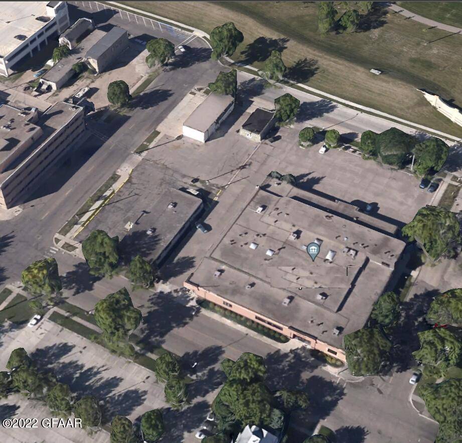 Grand Forks, ND 58201,311 4TH ST S