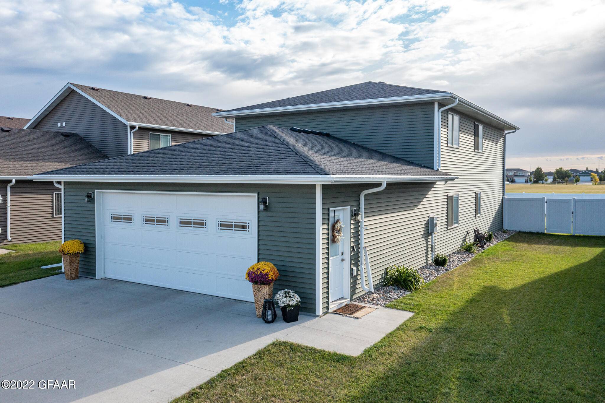 Grand Forks, ND 58201,3937 SOUTH 35TH ST