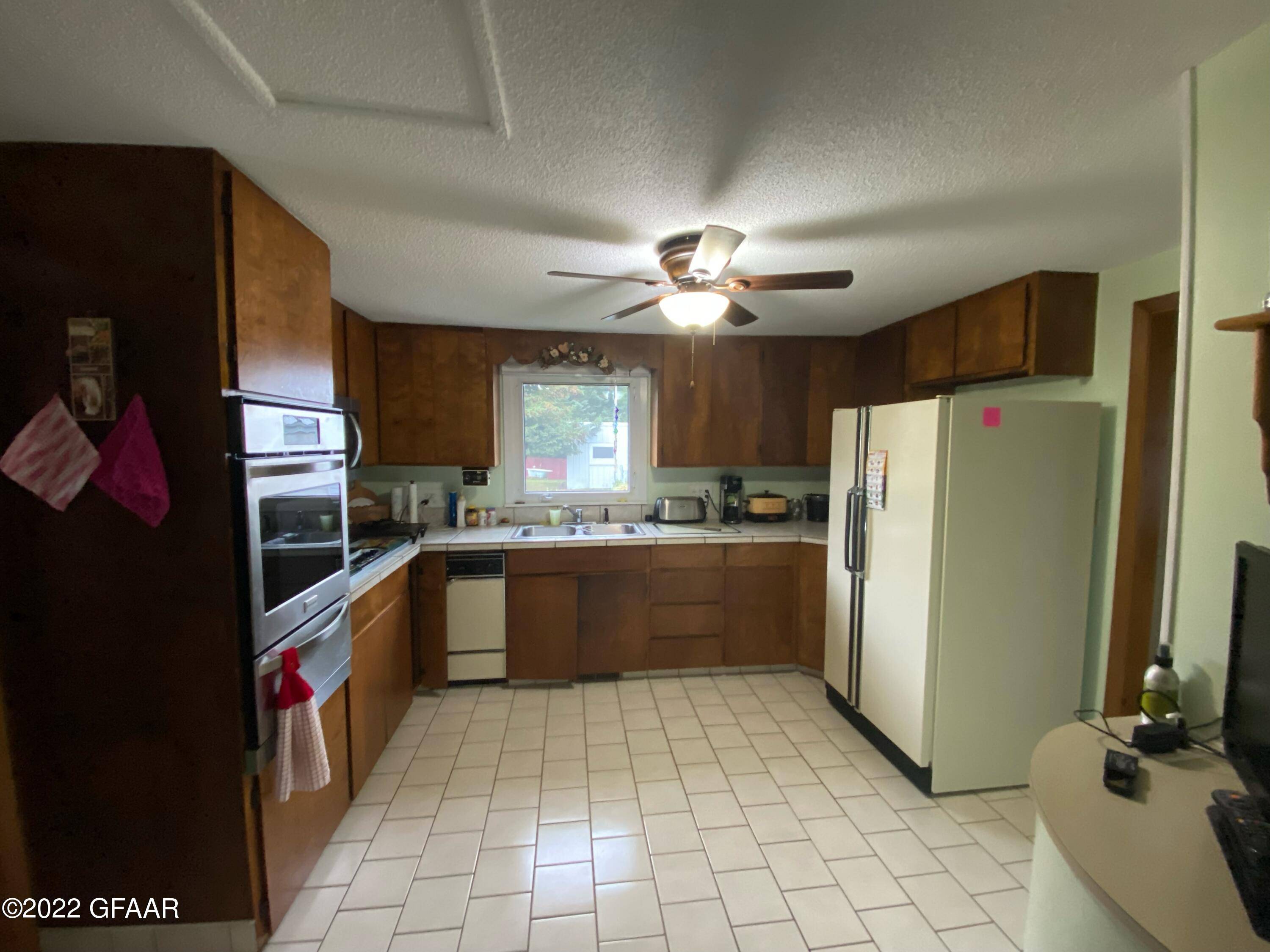 Crookston, MN 56716,815 SAMPSON ST