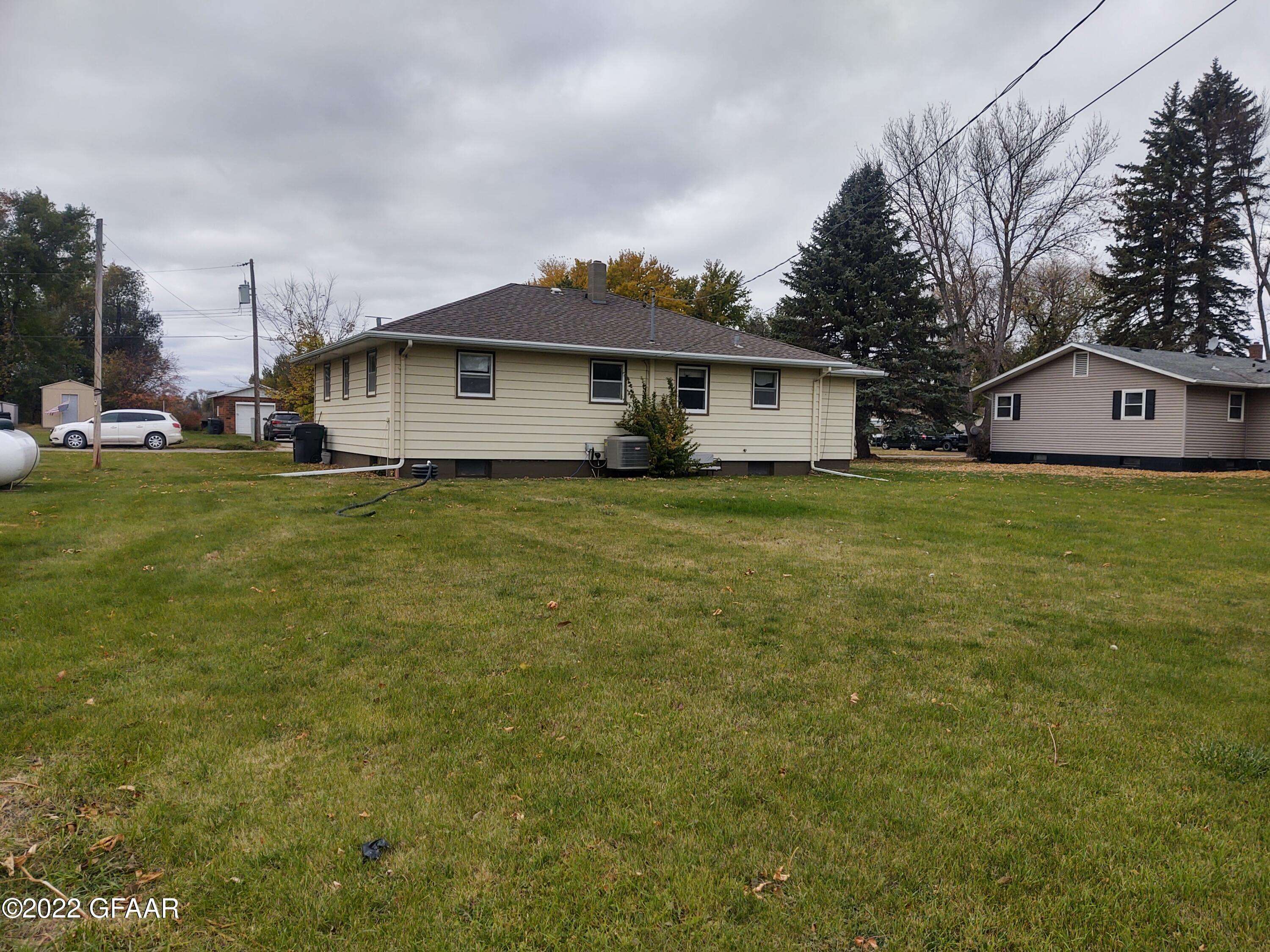 Hatton, ND 58240,1115 TRUMAN AVE