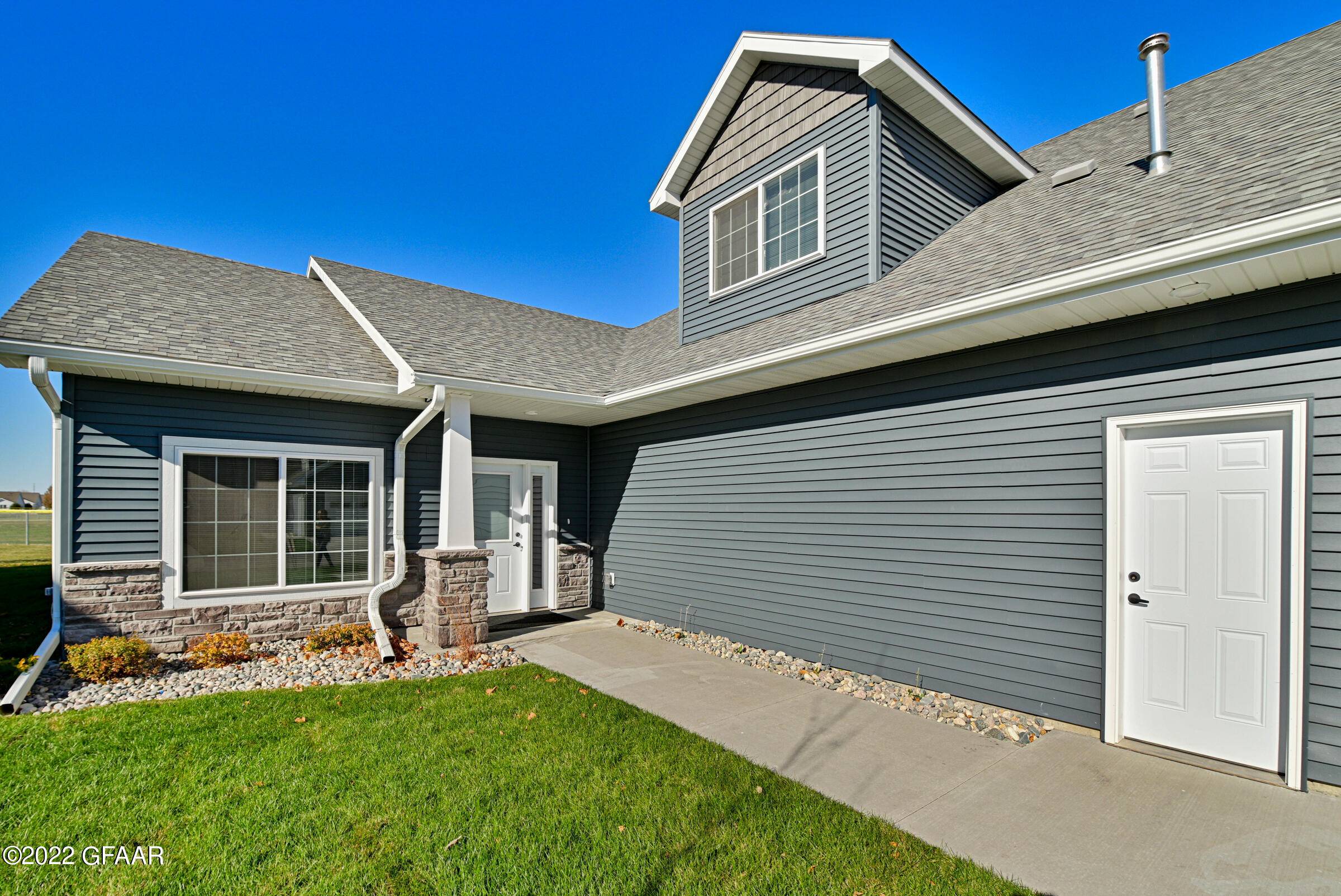 Grand Forks, ND 58201,4437 EDGEWOOD LN