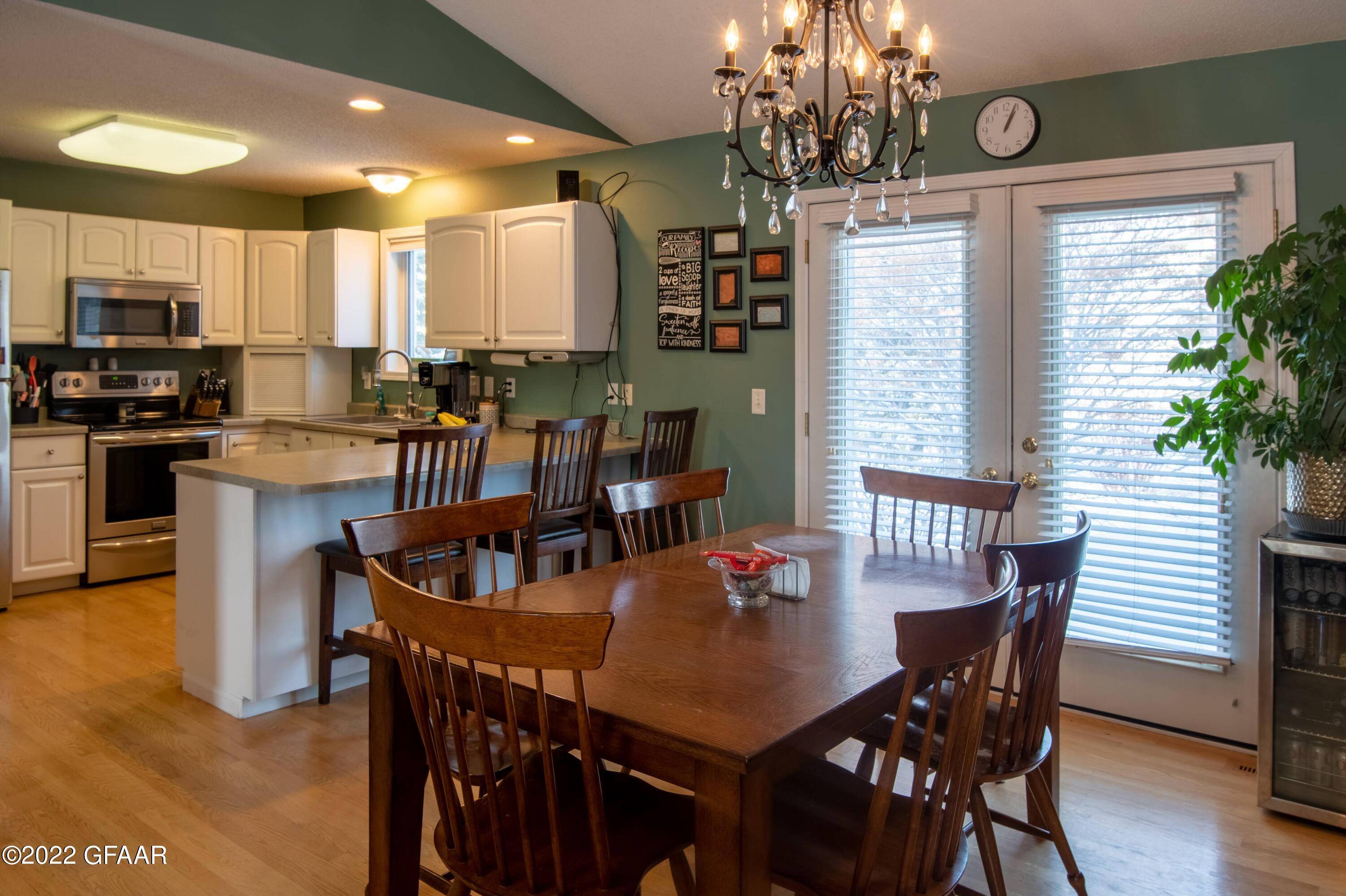 Crookston, MN 56716,501 SPRUCE LN
