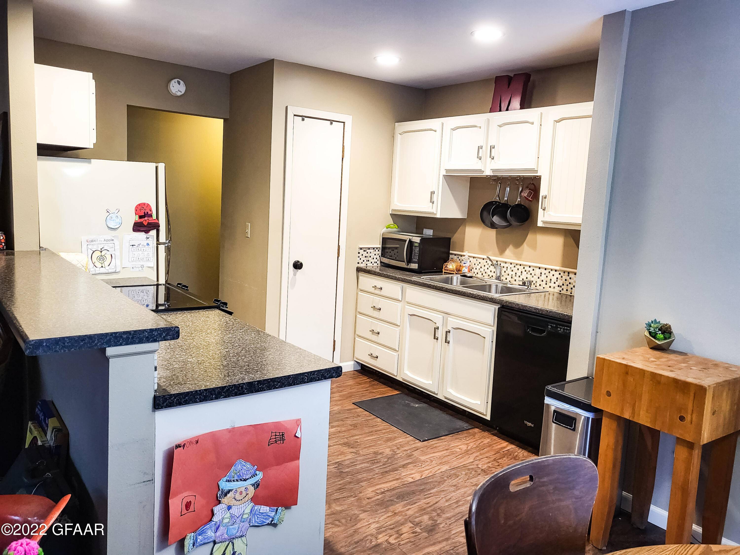 Grand Forks, ND 58201,623 HIGH PLAINS CT