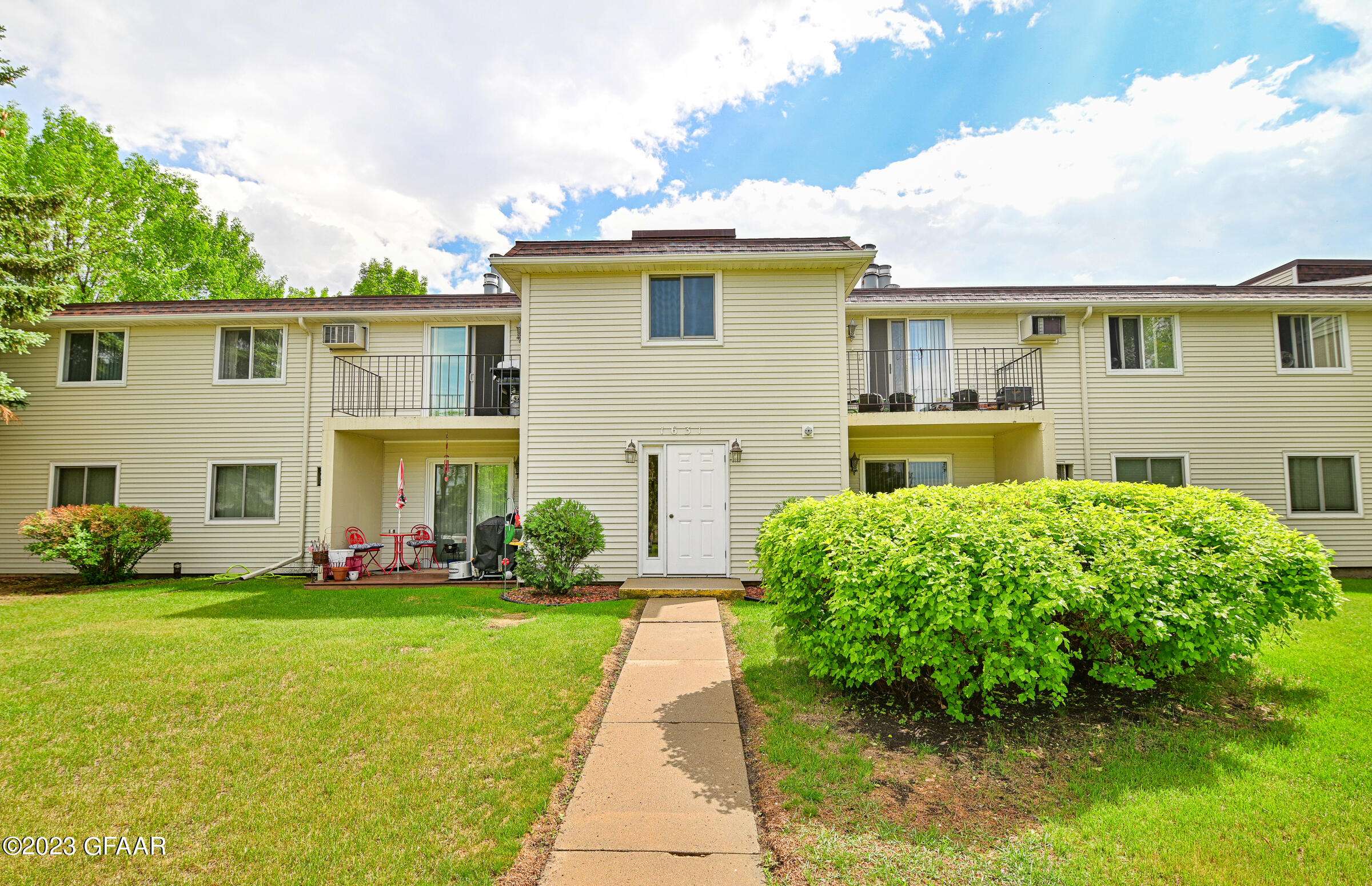 Grand Forks, ND 58201,1631 28TH AVE S #3