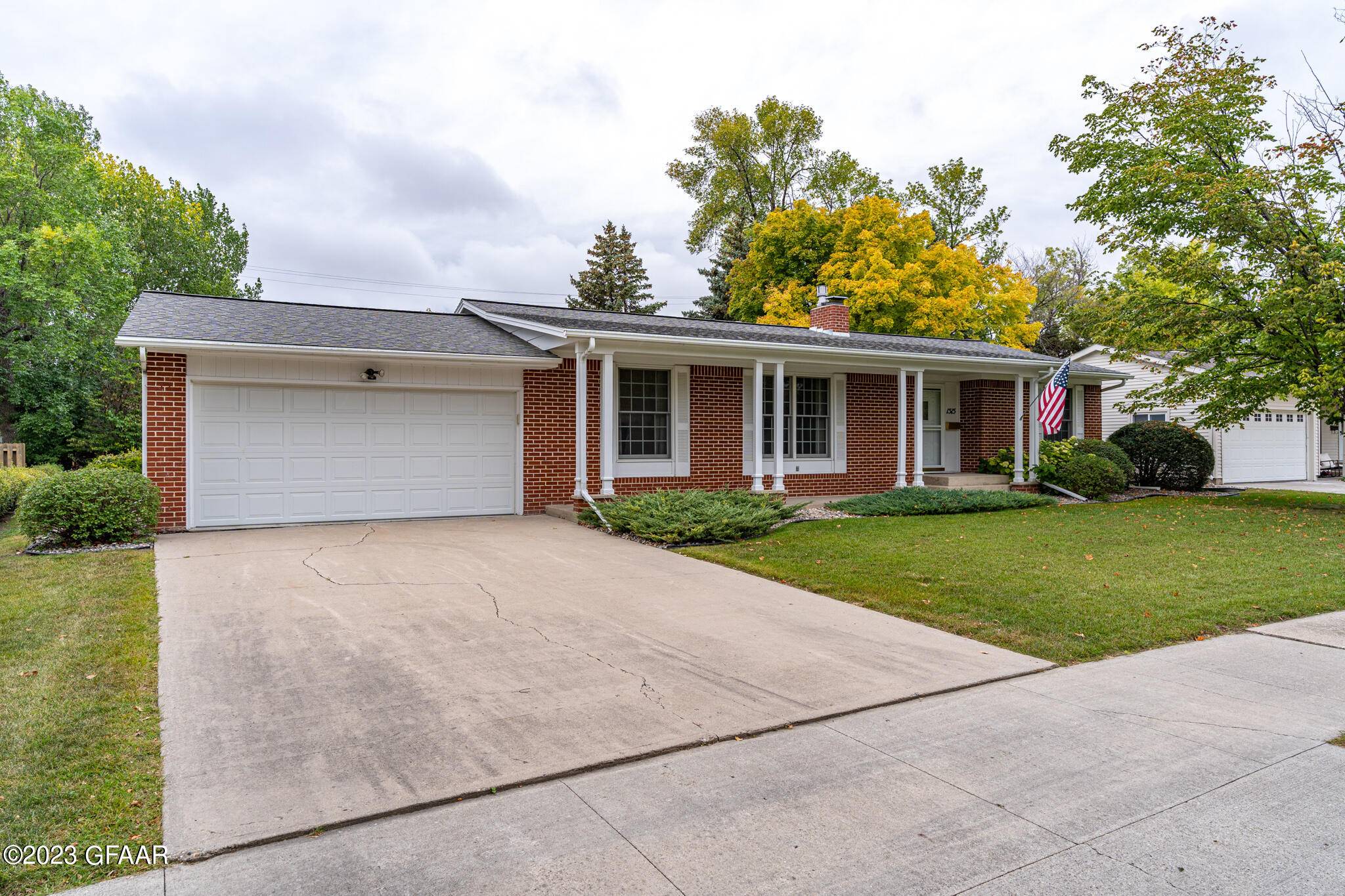 Crookston, MN 56716,1515 HOVEN LANE