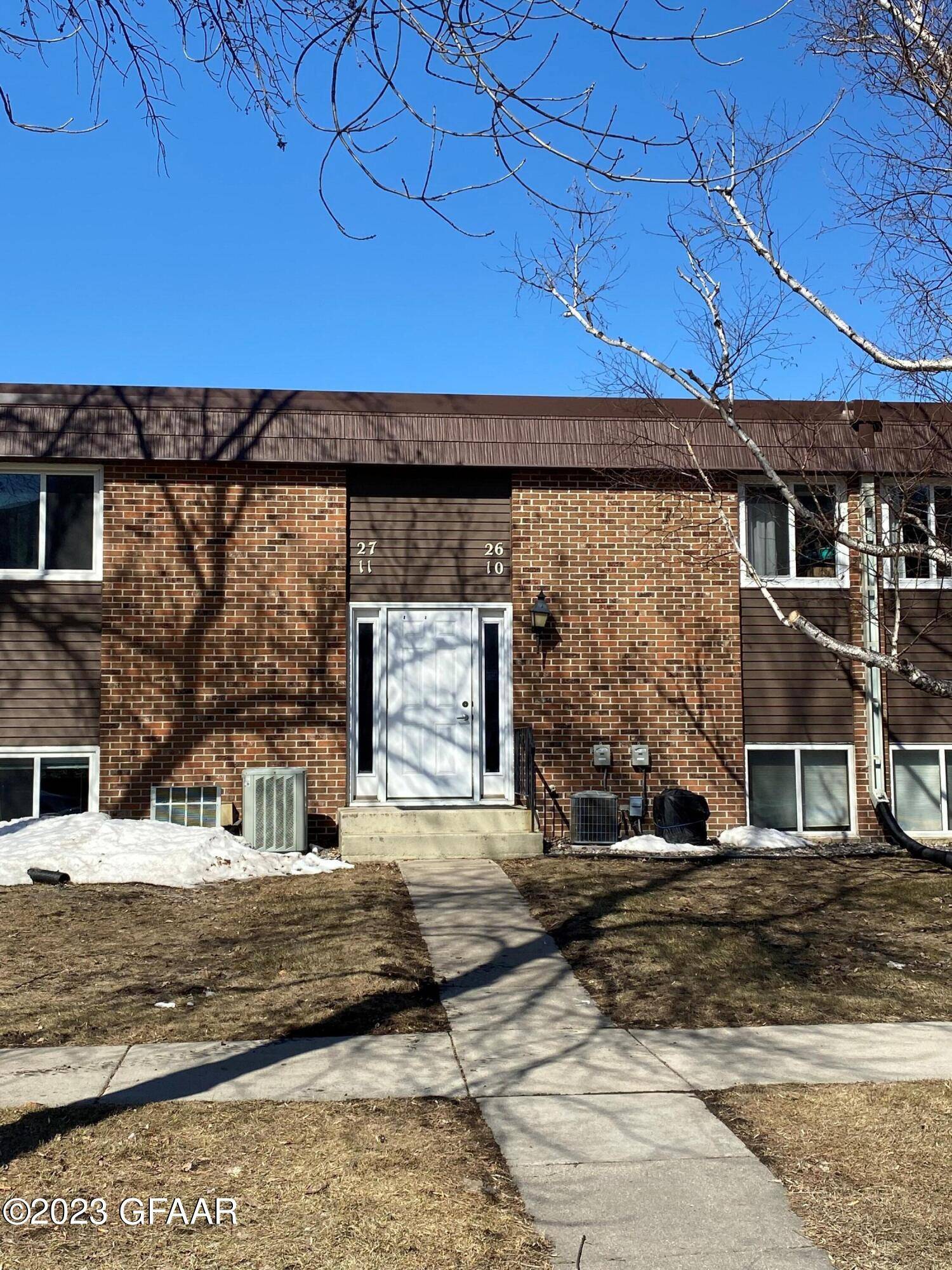 Grand Forks, ND 58201,2501 26TH AVE S 26